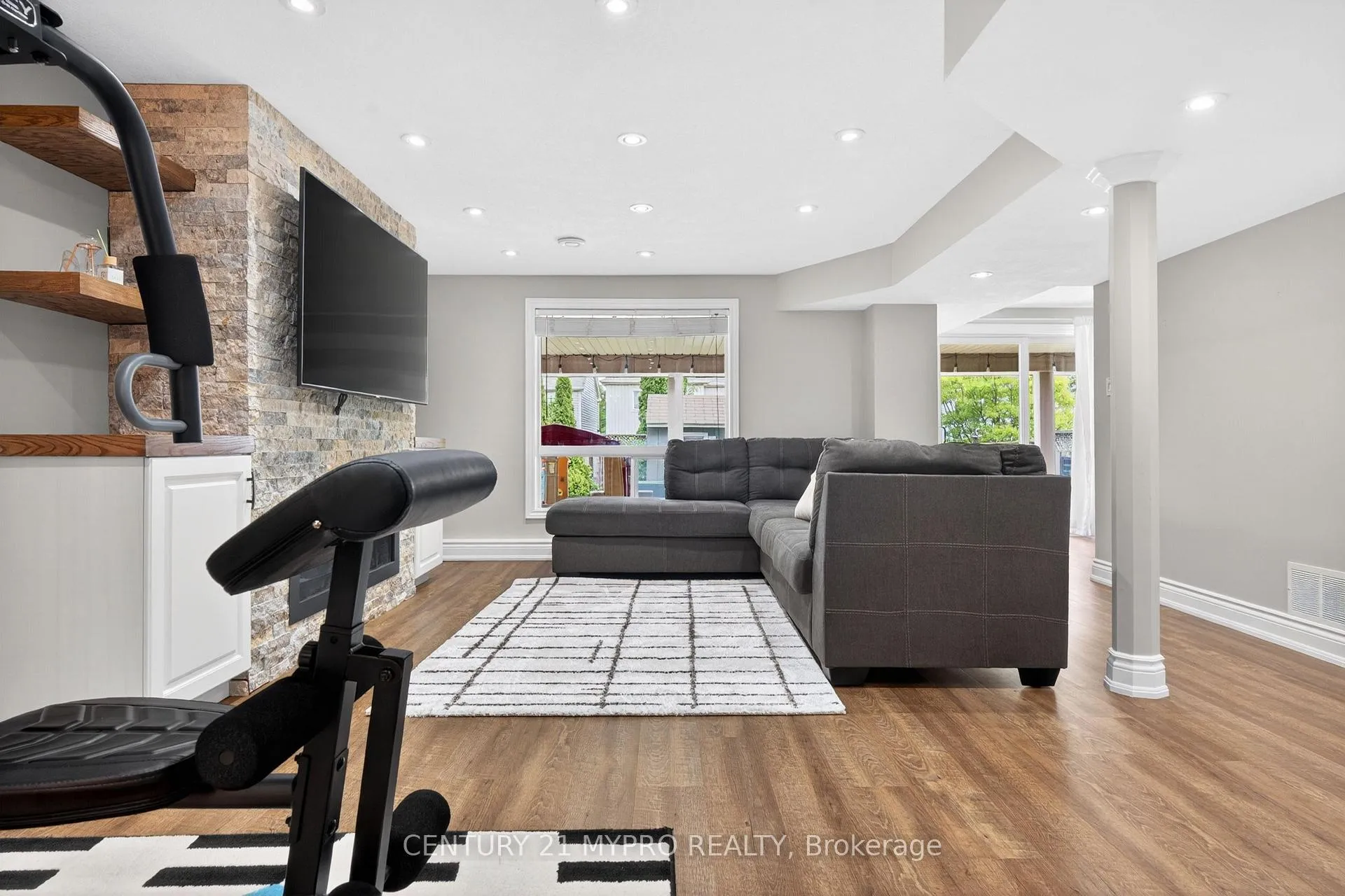 Photo 11 of 1117 Tall Pine Avenue E, Oshawa, Pinecrest — HOMEH