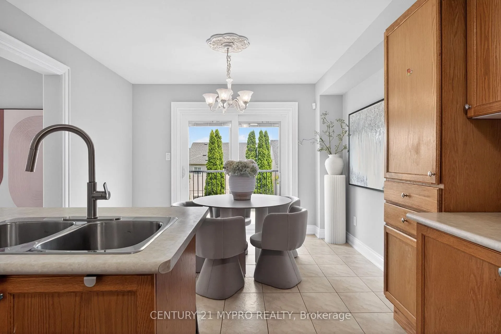 Photo 17 of 1117 Tall Pine Avenue E, Oshawa, Pinecrest — HOMEH