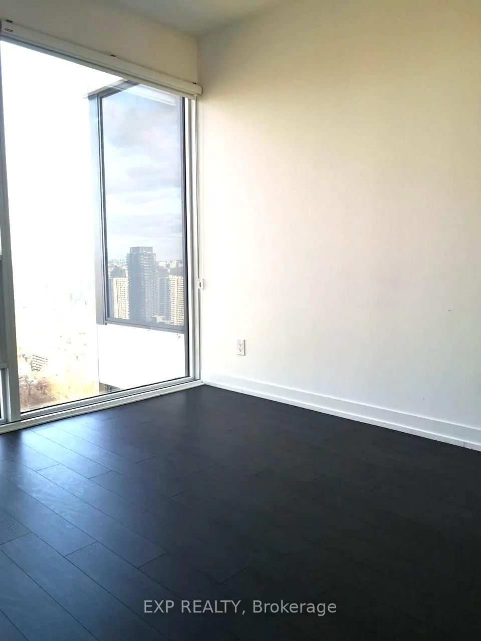 Photo 8 of Unit Ph15, 85 Wood Street, Toronto, Church-Yonge Corridor — HOMEH