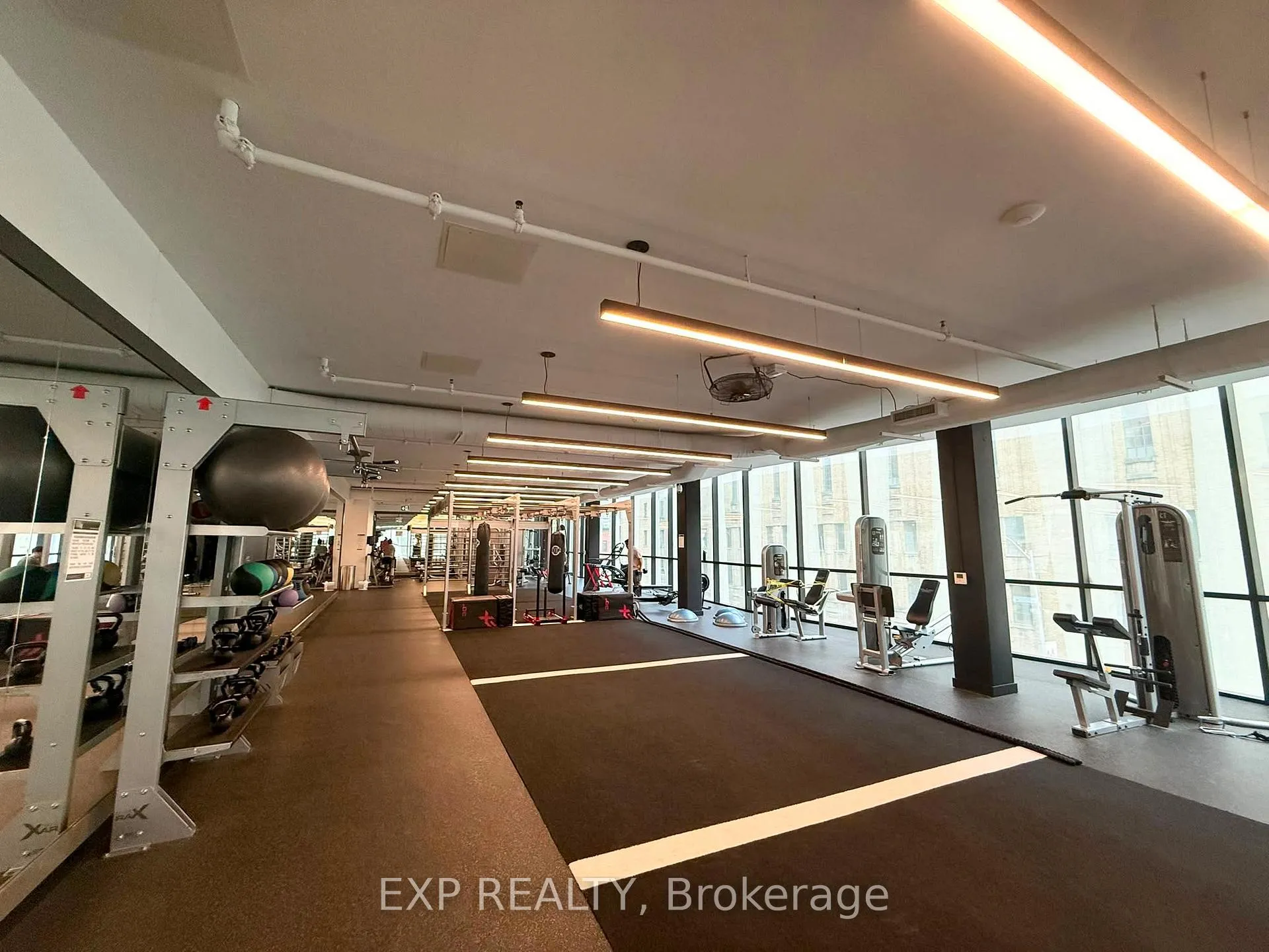 Photo 13 of Unit Ph15, 85 Wood Street, Toronto, Church-Yonge Corridor — HOMEH
