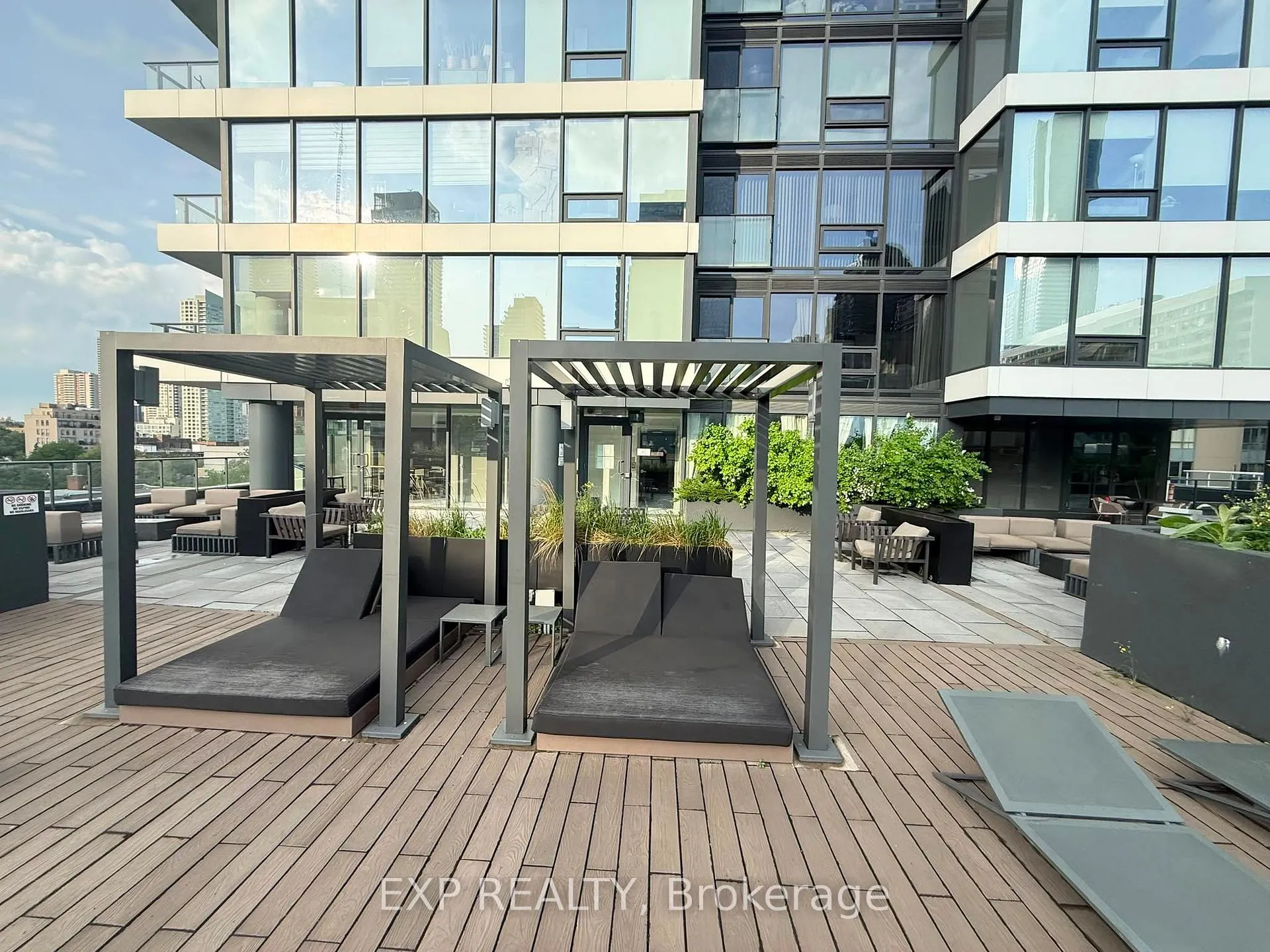 Photo 18 of Unit Ph15, 85 Wood Street, Toronto, Church-Yonge Corridor — HOMEH