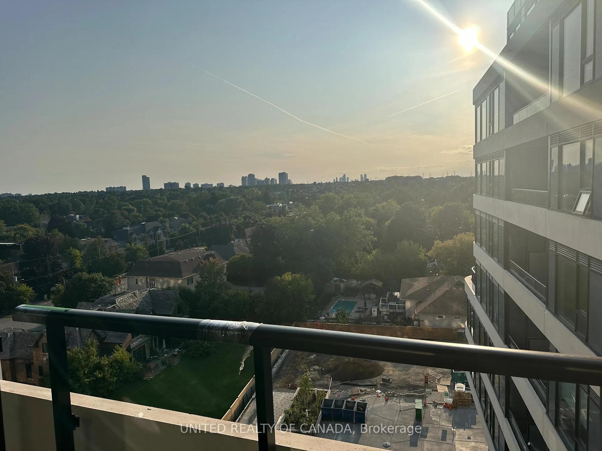 Photo 4 of Unit 827, 8188 Yonge Street, Vaughan, Uplands — HOMEH