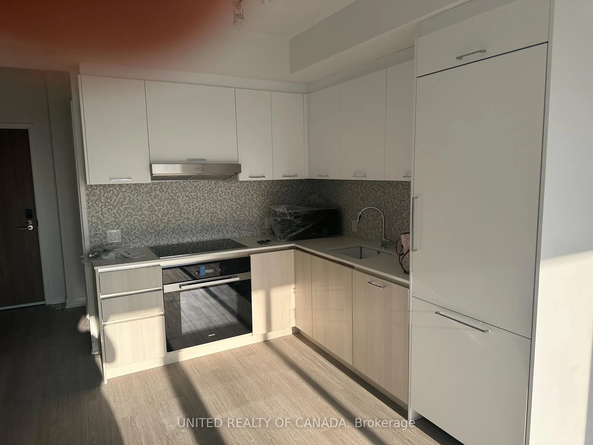 Photo 9 of Unit 827, 8188 Yonge Street, Vaughan, Uplands — HOMEH
