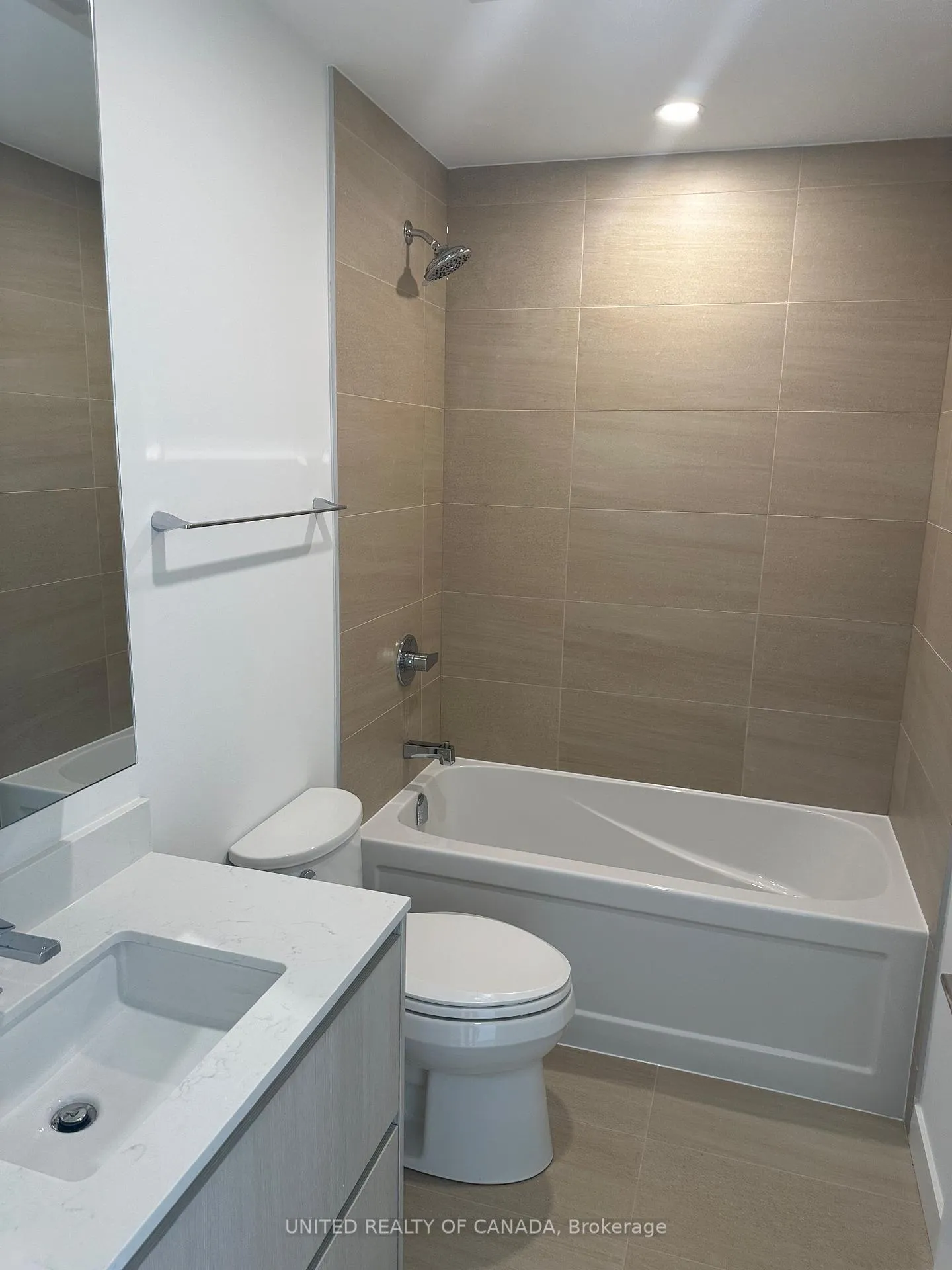 Photo 16 of Unit 827, 8188 Yonge Street, Vaughan, Uplands — HOMEH