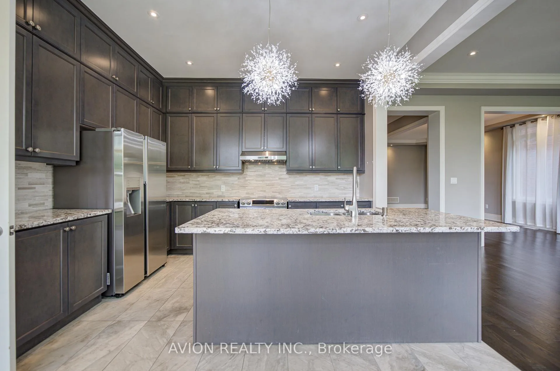 Photo 7 of 102 Joseph Hartman Crescent, Aurora, Rural Aurora — HOMEH