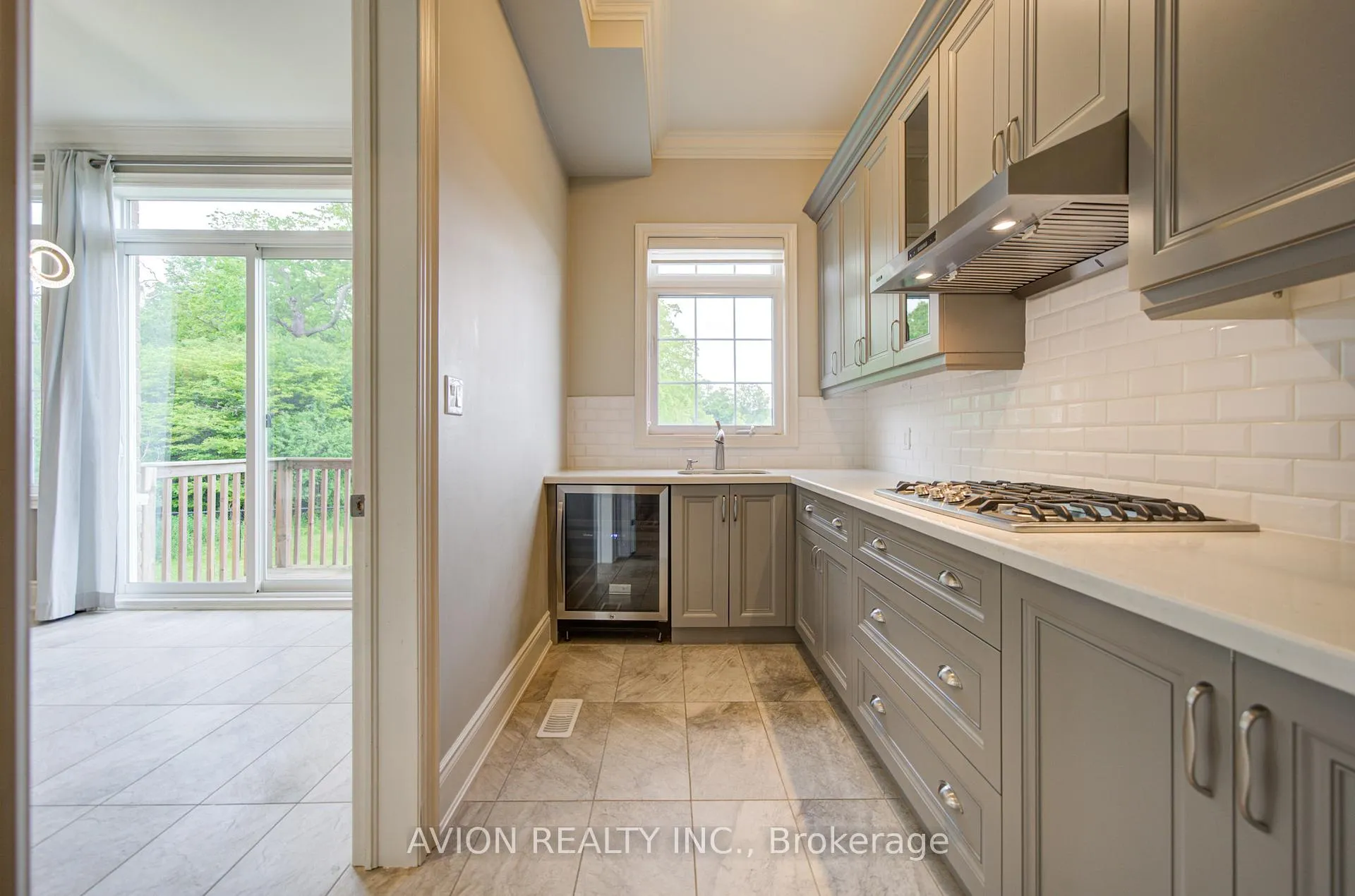 Photo 26 of 102 Joseph Hartman Crescent, Aurora, Rural Aurora — HOMEH