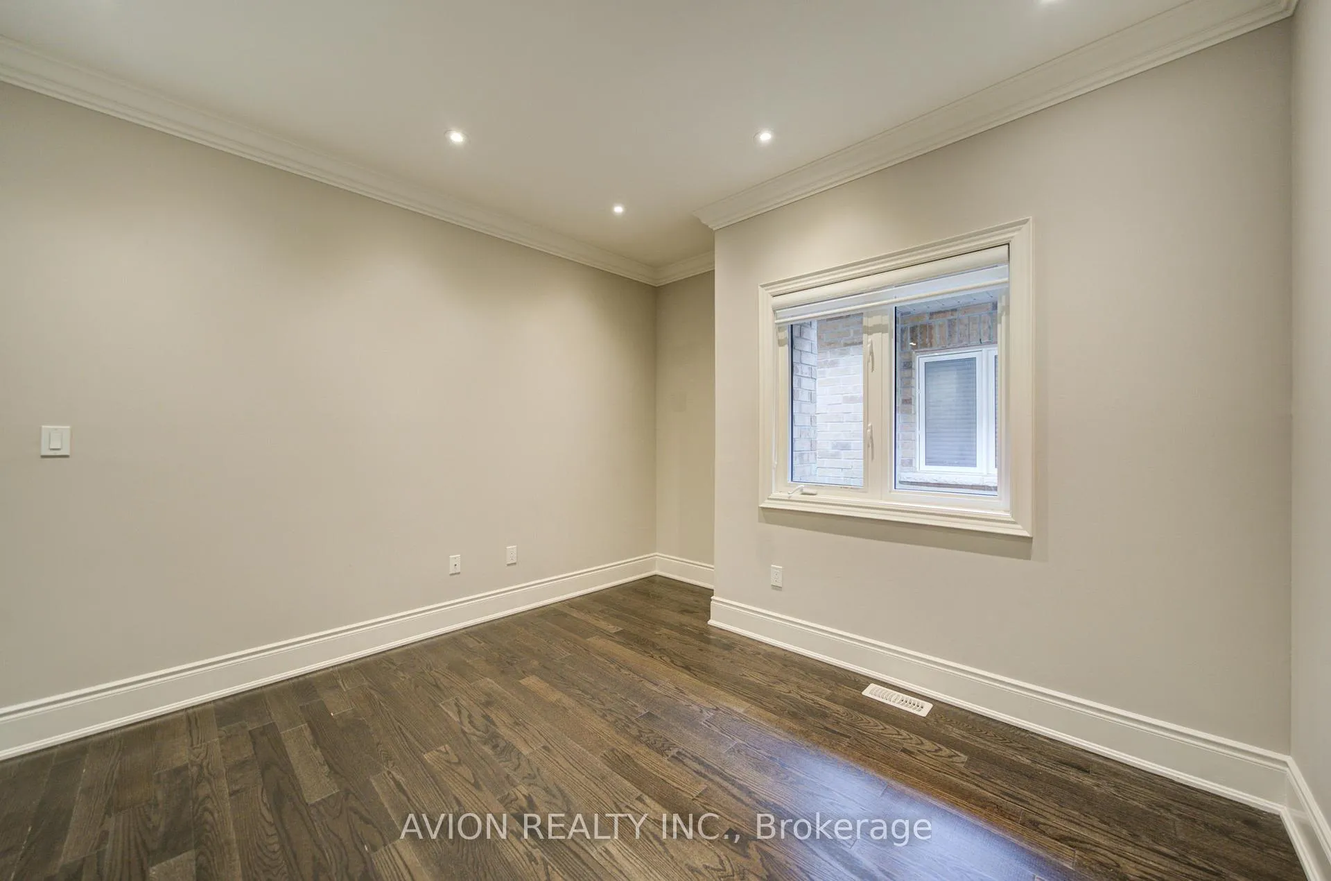 Photo 31 of 102 Joseph Hartman Crescent, Aurora, Rural Aurora — HOMEH
