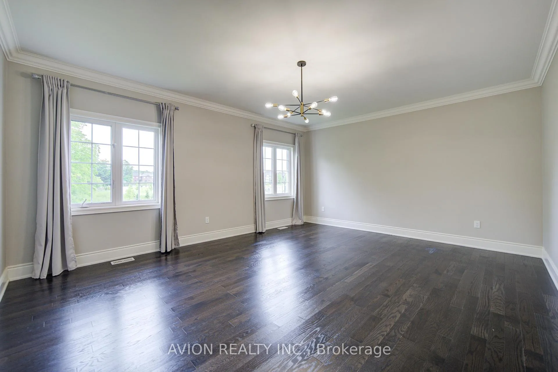 Photo 35 of 102 Joseph Hartman Crescent, Aurora, Rural Aurora — HOMEH