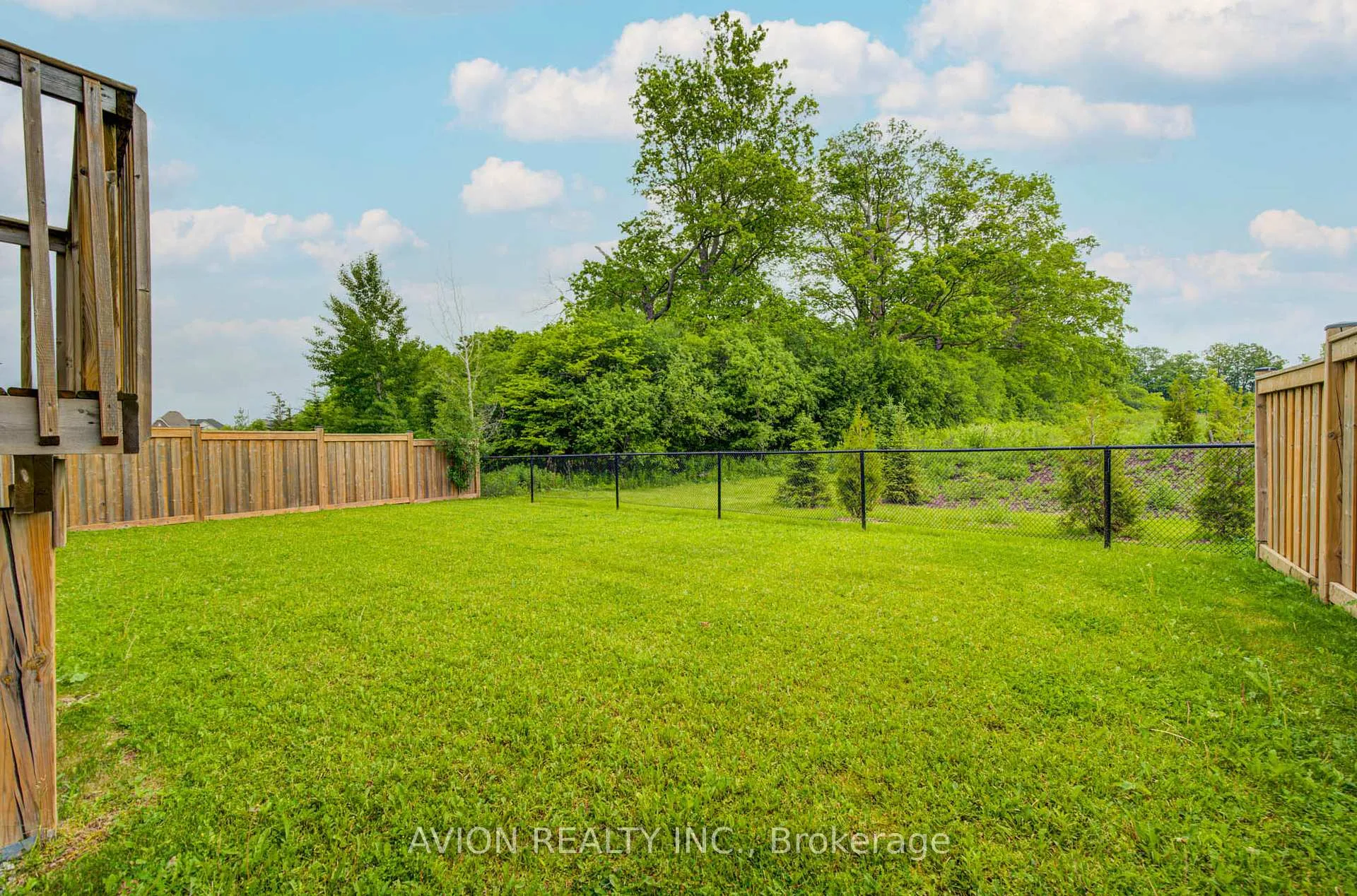 Photo 48 of 102 Joseph Hartman Crescent, Aurora, Rural Aurora — HOMEH
