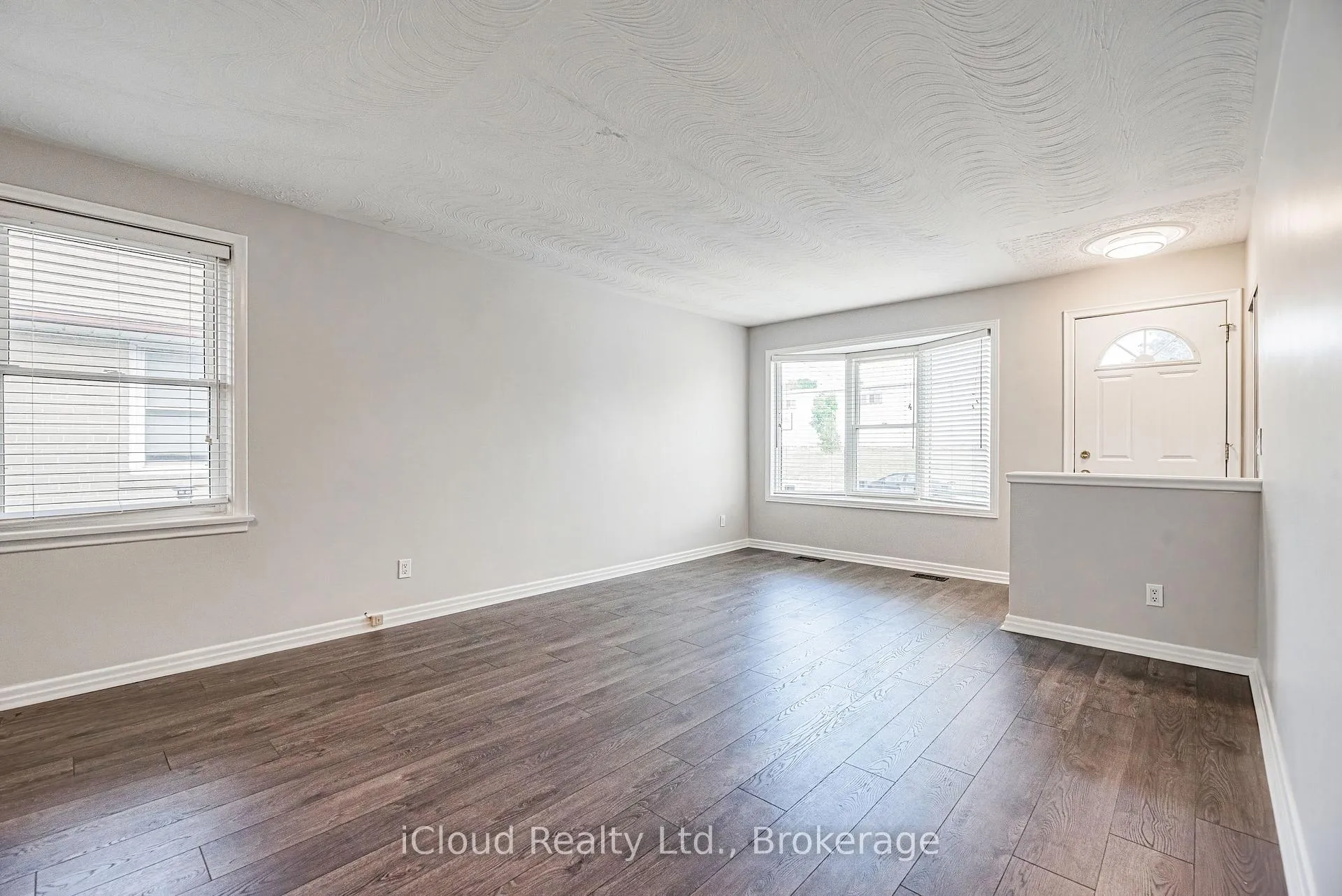 Photo 7 of Unit Main, 443 Emerald Avenue, Oshawa, Lakeview — HOMEH