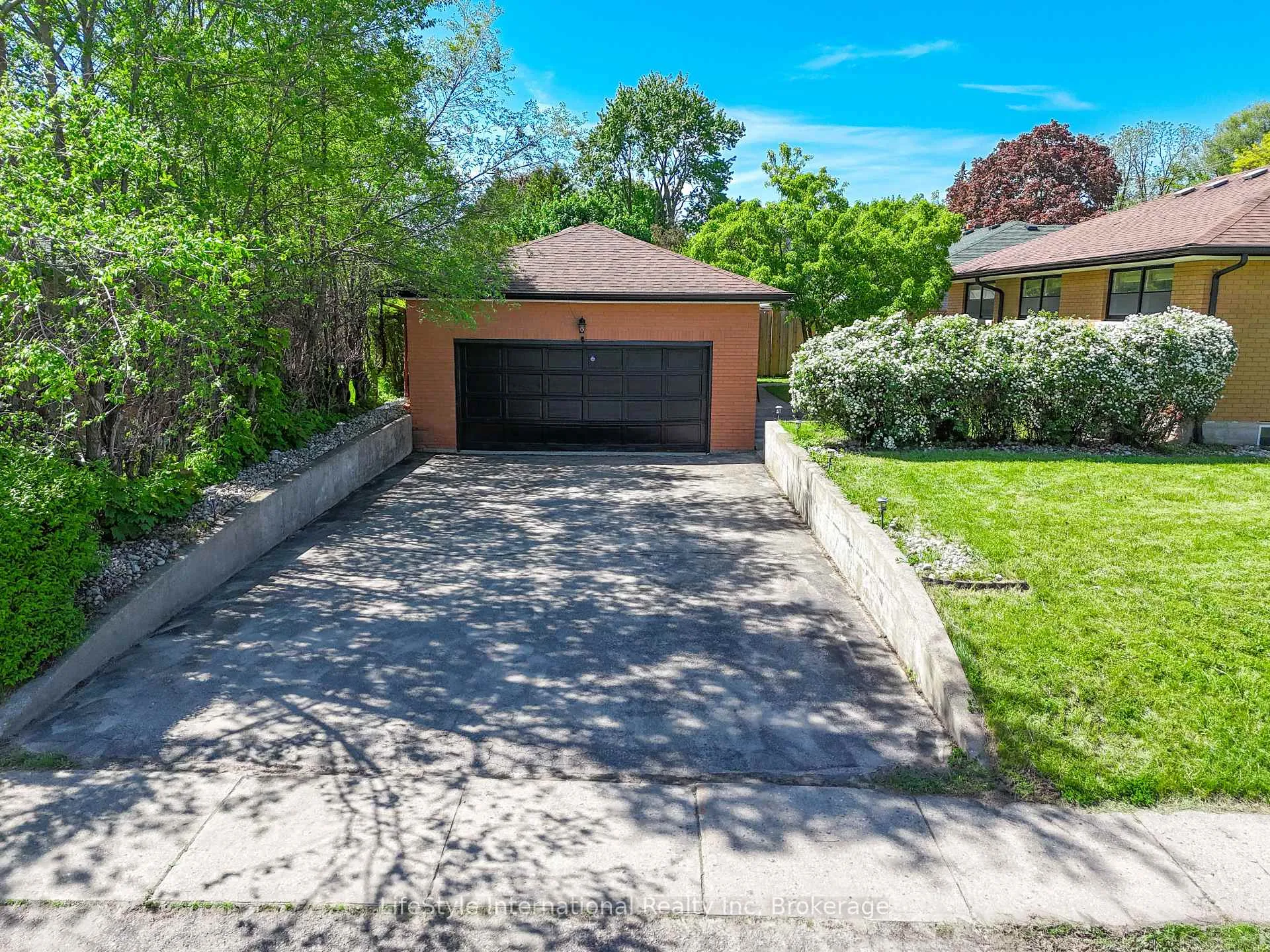 Photo 6 of 2 Westmount Road, Guelph, Exhibition Park — HOMEH