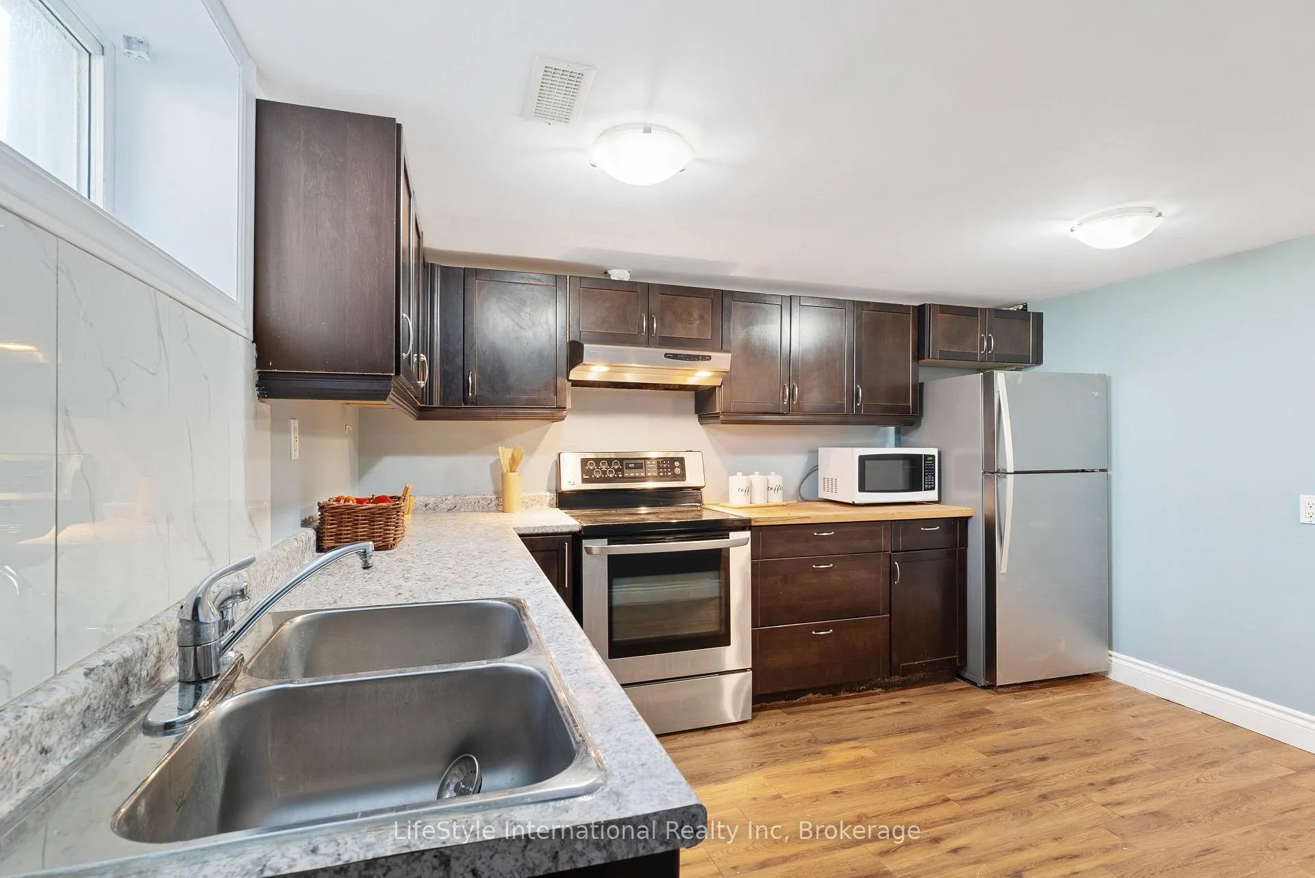 Photo 32 of 2 Westmount Road, Guelph, Exhibition Park — HOMEH
