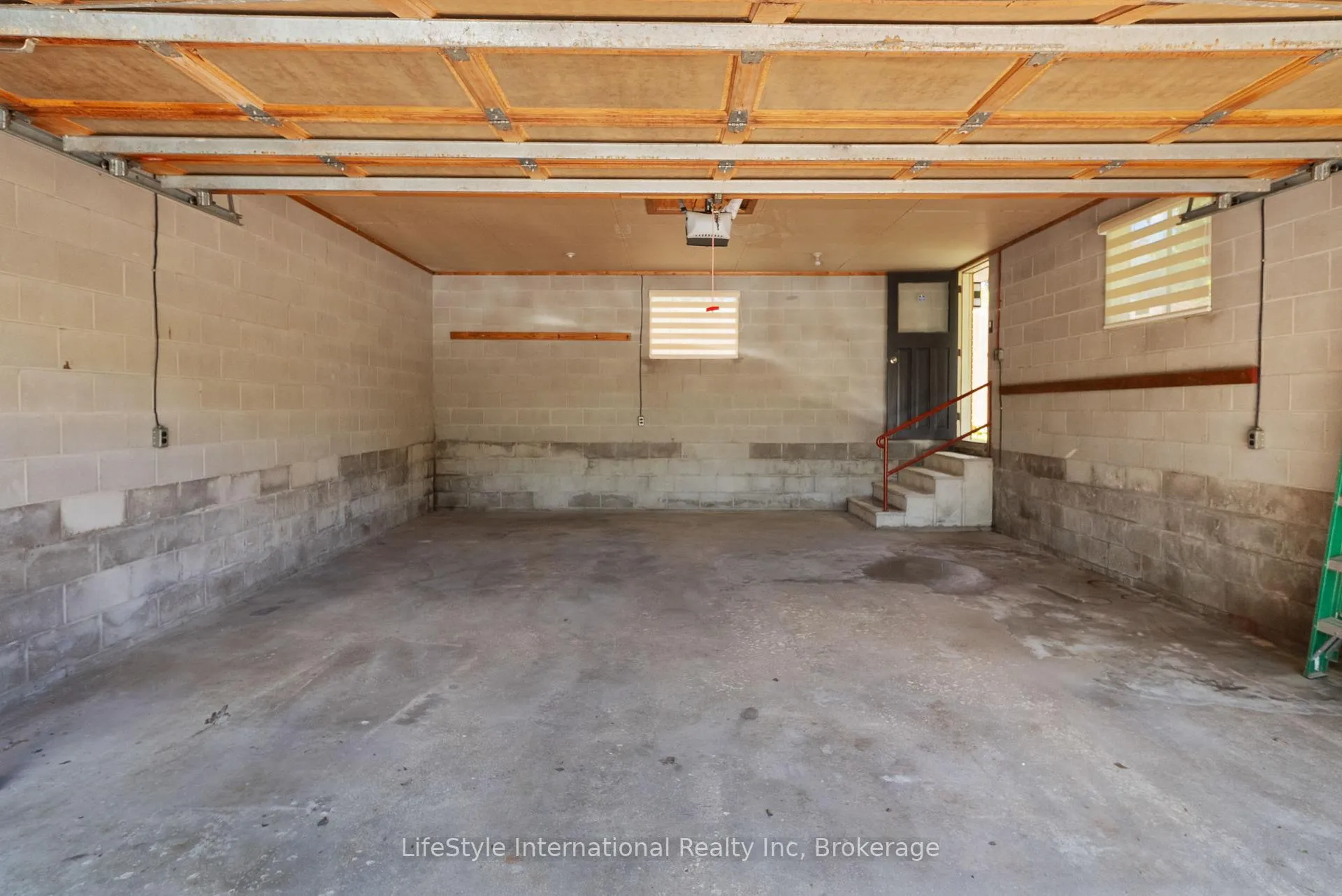 Photo 45 of 2 Westmount Road, Guelph, Exhibition Park — HOMEH