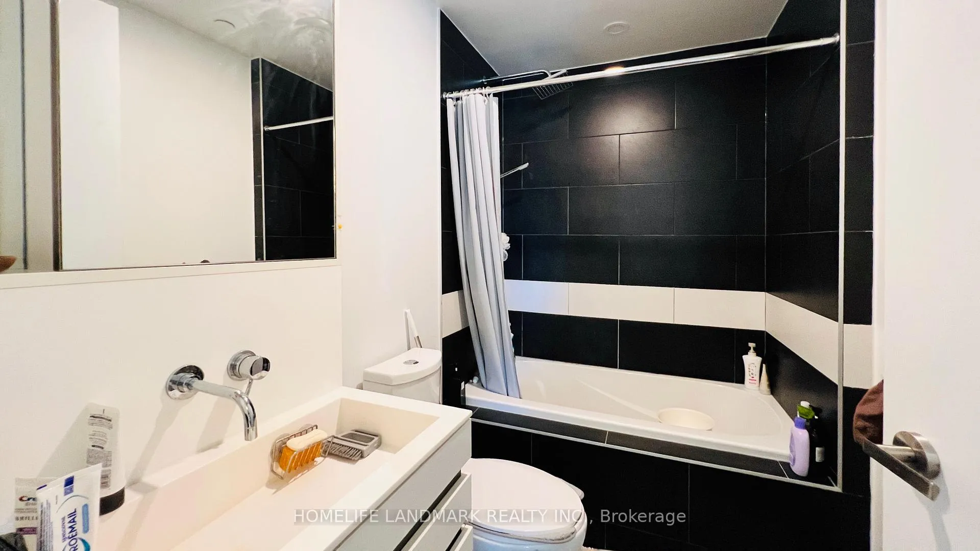 Photo 20 of Unit 2202, 197 Yonge Street, Toronto, Church-Yonge Corridor — HOMEH