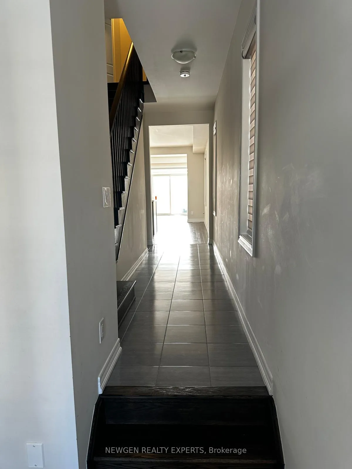 Photo 2 of 17 Stonehill Avenue, Kitchener, Huron Park — HOMEH