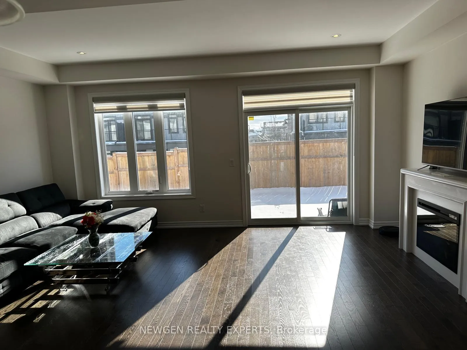 Photo 5 of 17 Stonehill Avenue, Kitchener, Huron Park — HOMEH