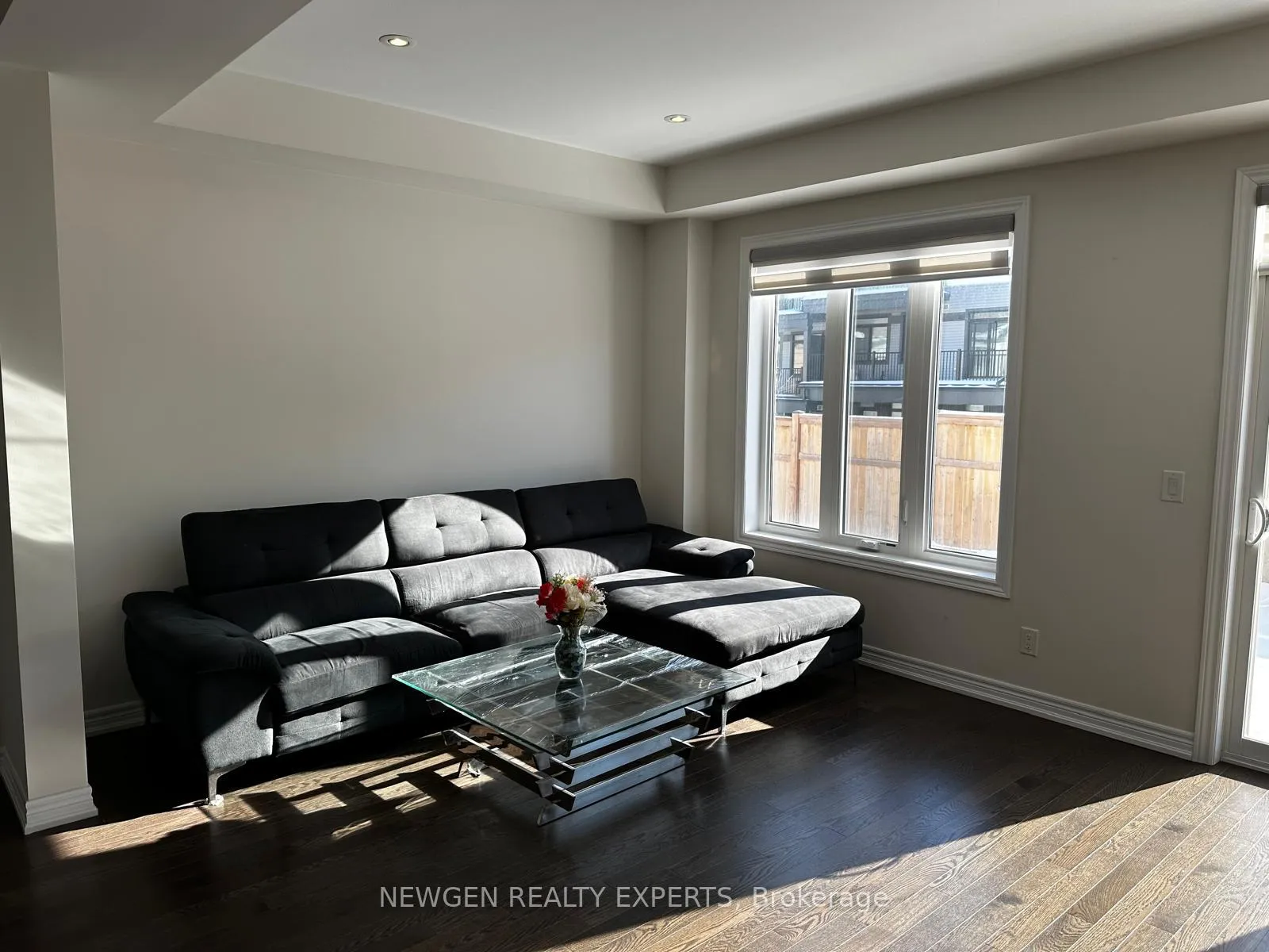 Photo 6 of 17 Stonehill Avenue, Kitchener, Huron Park — HOMEH