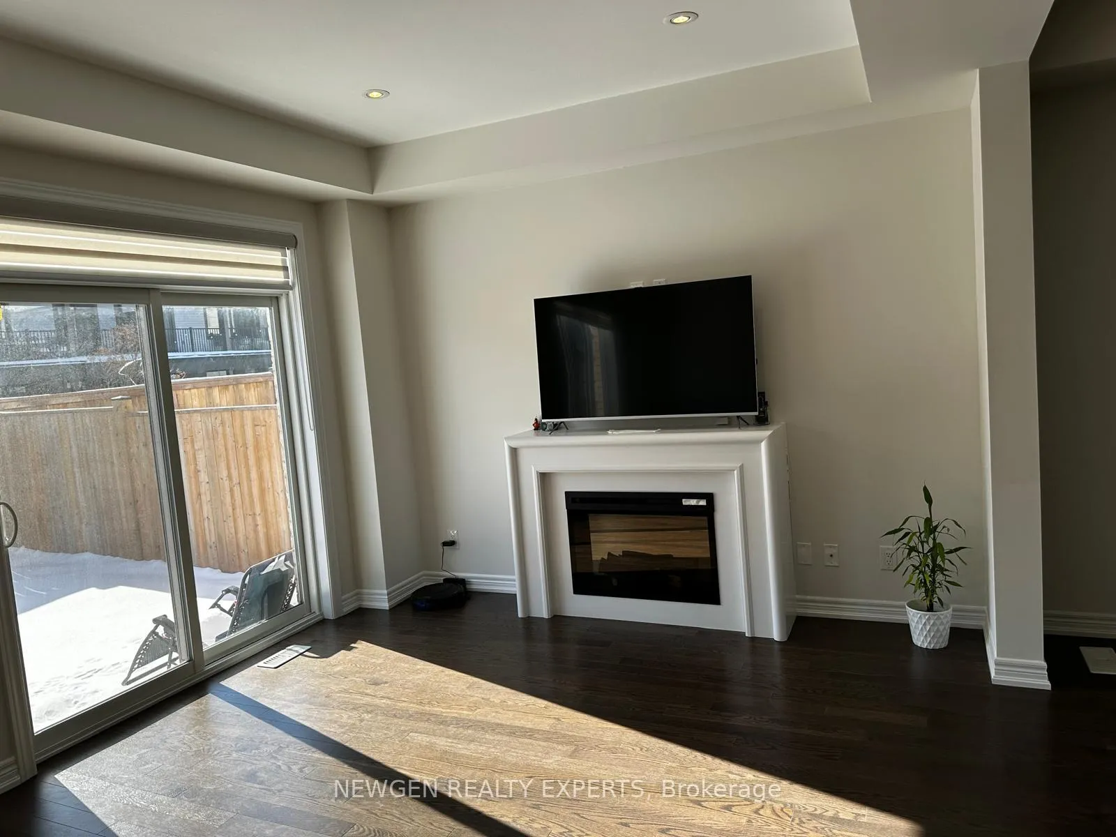 Photo 7 of 17 Stonehill Avenue, Kitchener, Huron Park — HOMEH