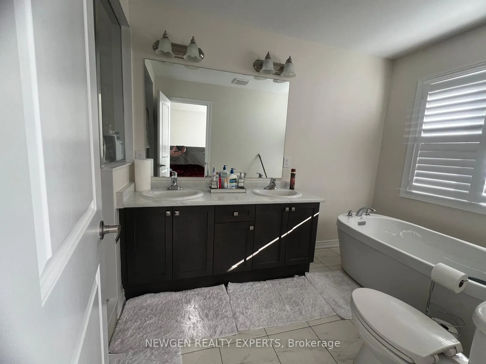 Photo 13 of 17 Stonehill Avenue, Kitchener, Huron Park — HOMEH