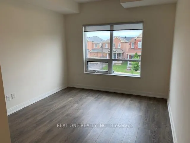 Photo 4 of Unit 225, 540 Bur Oak Avenue, Markham, Berczy — HOMEH