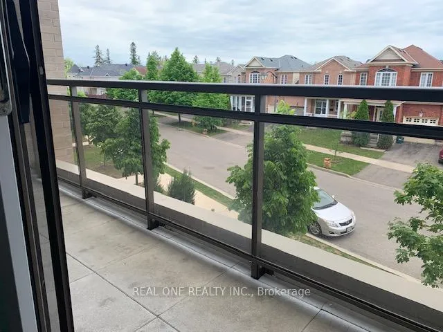 Photo 12 of Unit 225, 540 Bur Oak Avenue, Markham, Berczy — HOMEH