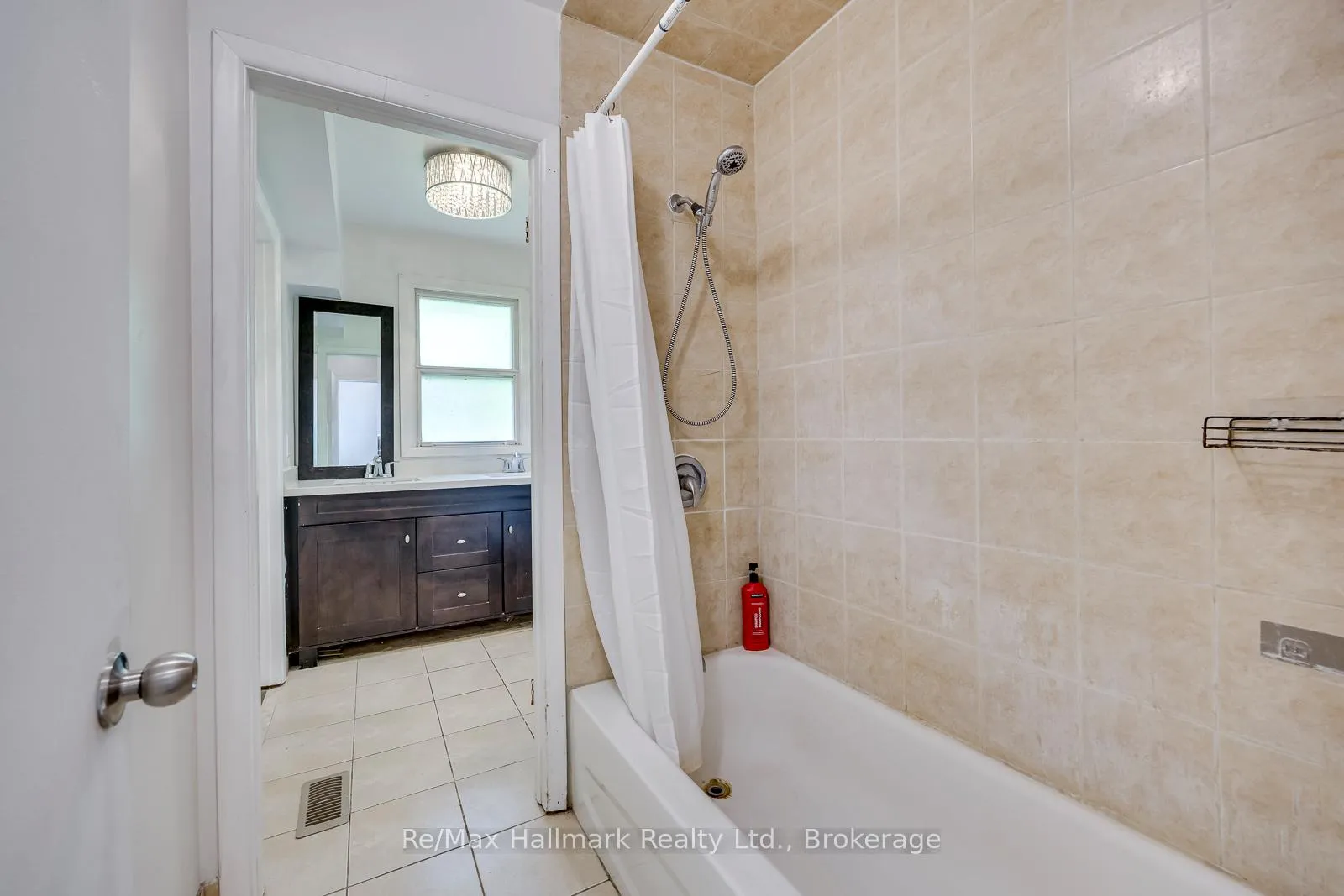 Photo 18 of 5371 Dundas Street, Burlington, Bronte Creek — HOMEH