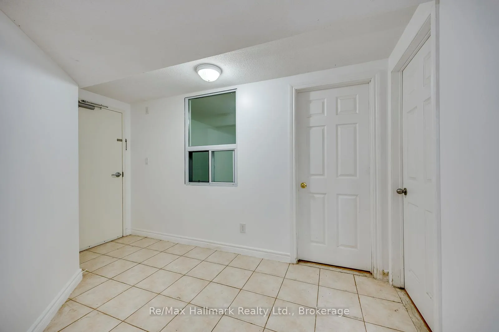 Photo 26 of 5371 Dundas Street, Burlington, Bronte Creek — HOMEH