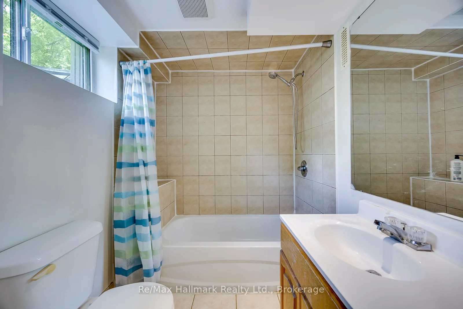 Photo 33 of 5371 Dundas Street, Burlington, Bronte Creek — HOMEH