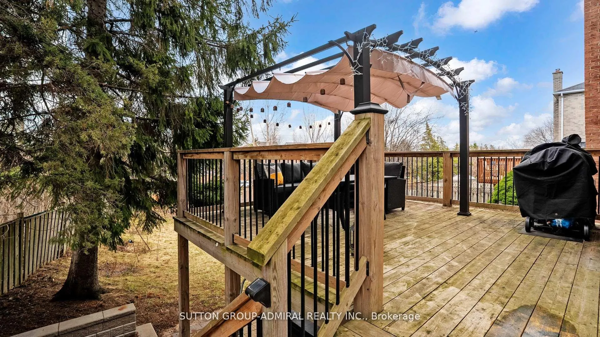 Photo 21 of 8 Colleen Street, Vaughan, Crestwood-Springfarm-Yorkhill — HOMEH