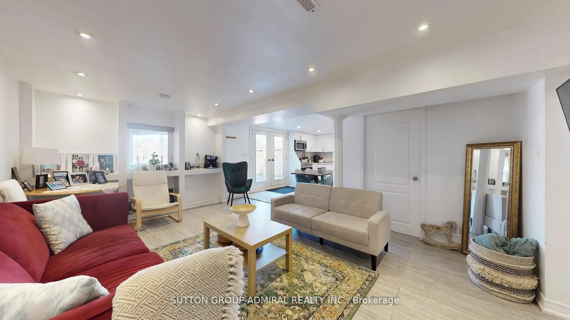 Photo 39 of 8 Colleen Street, Vaughan, Crestwood-Springfarm-Yorkhill — HOMEH