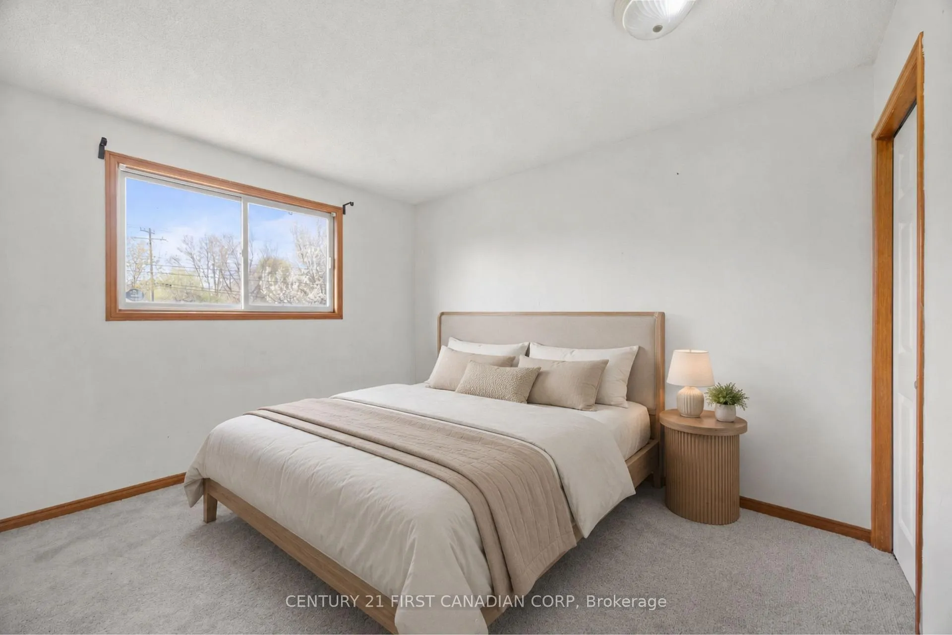 Photo 20 of 351 Fleming Drive, London, East D — HOMEH