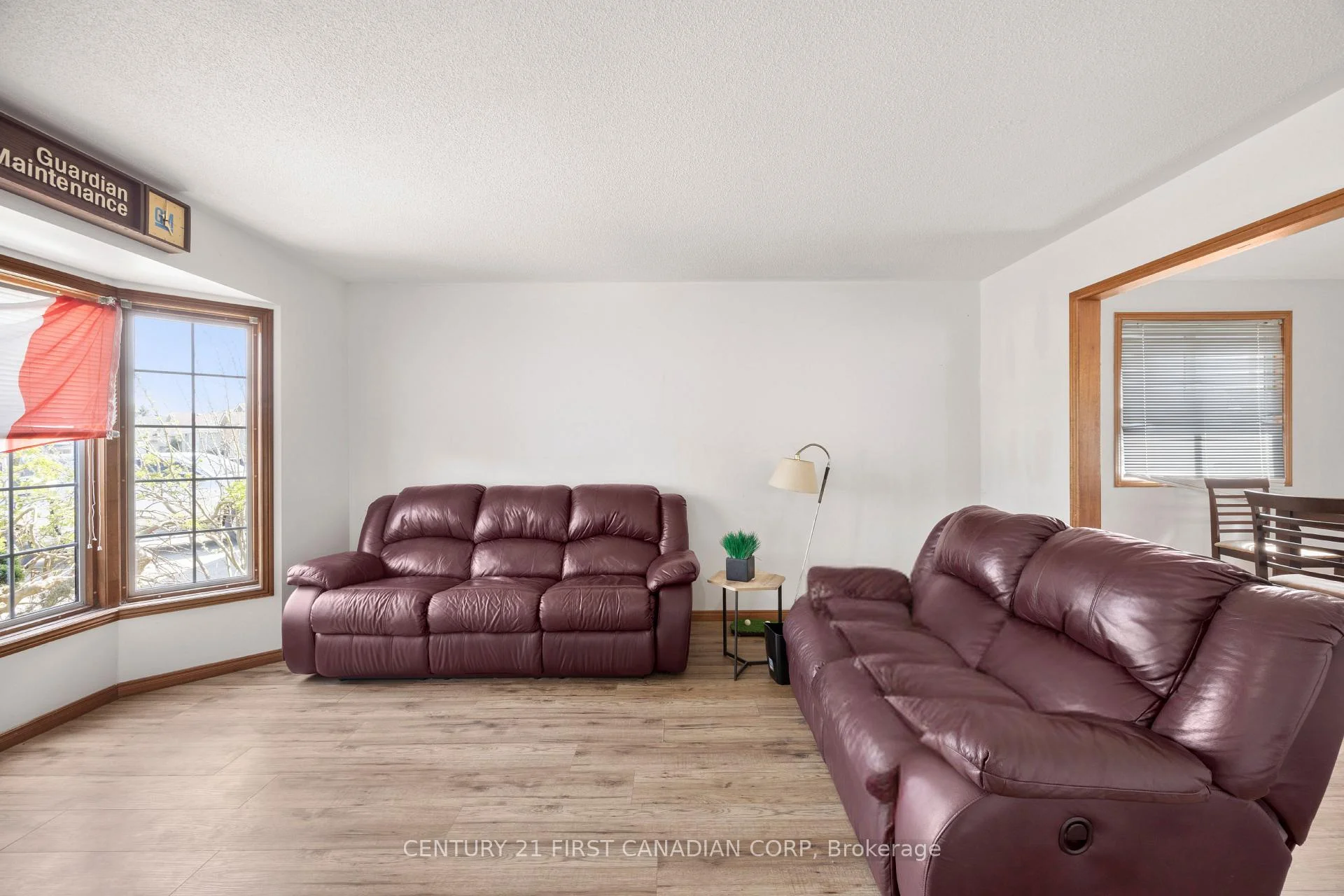 Photo 2 of 351 Fleming Drive, London, East D — HOMEH