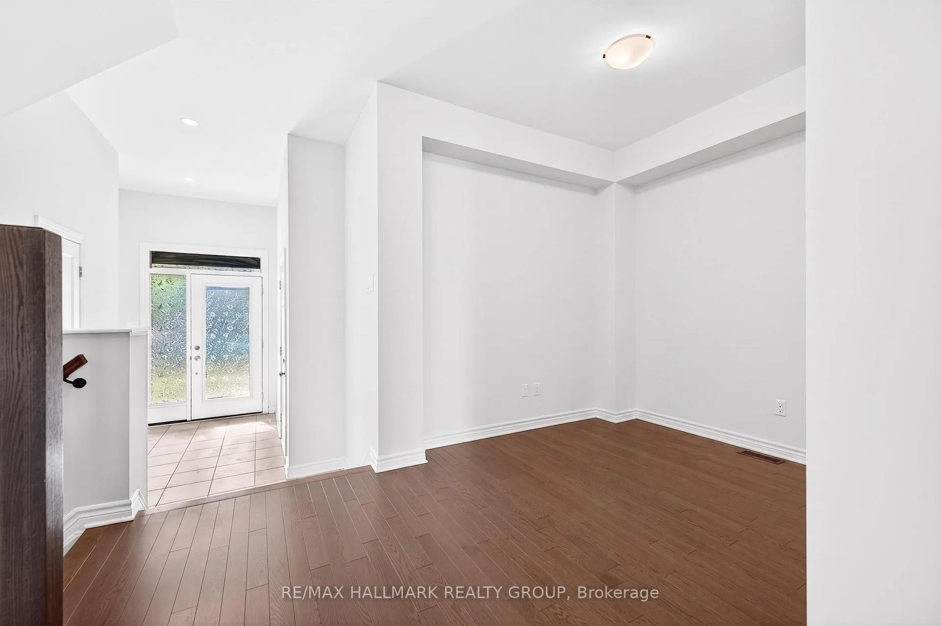 Photo 4 of 720 Miikana Road, Ottawa, Blossom Park/Kemp Park/Findlay Creek — HOMEH