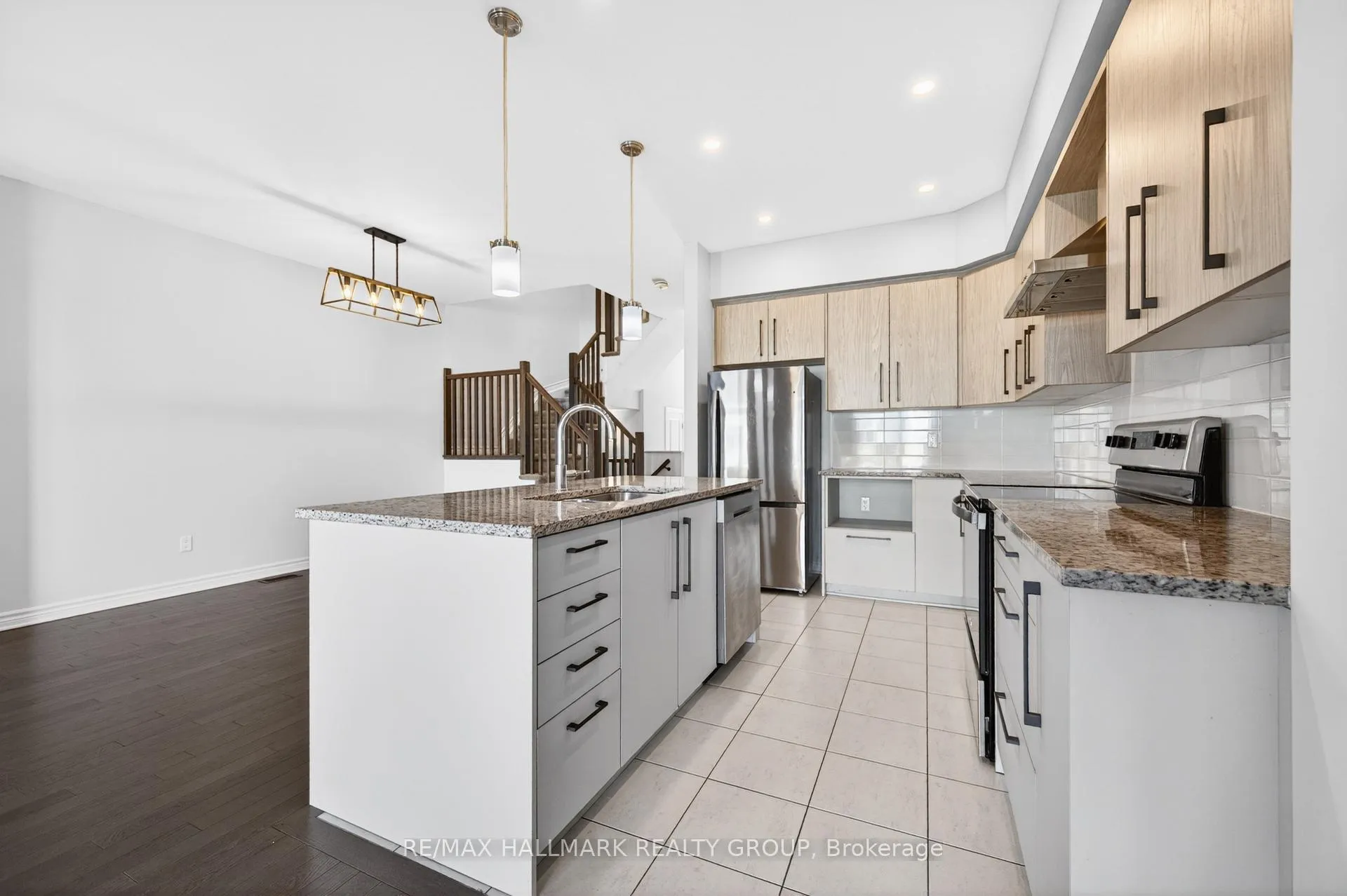 Photo 12 of 720 Miikana Road, Ottawa, Blossom Park/Kemp Park/Findlay Creek — HOMEH