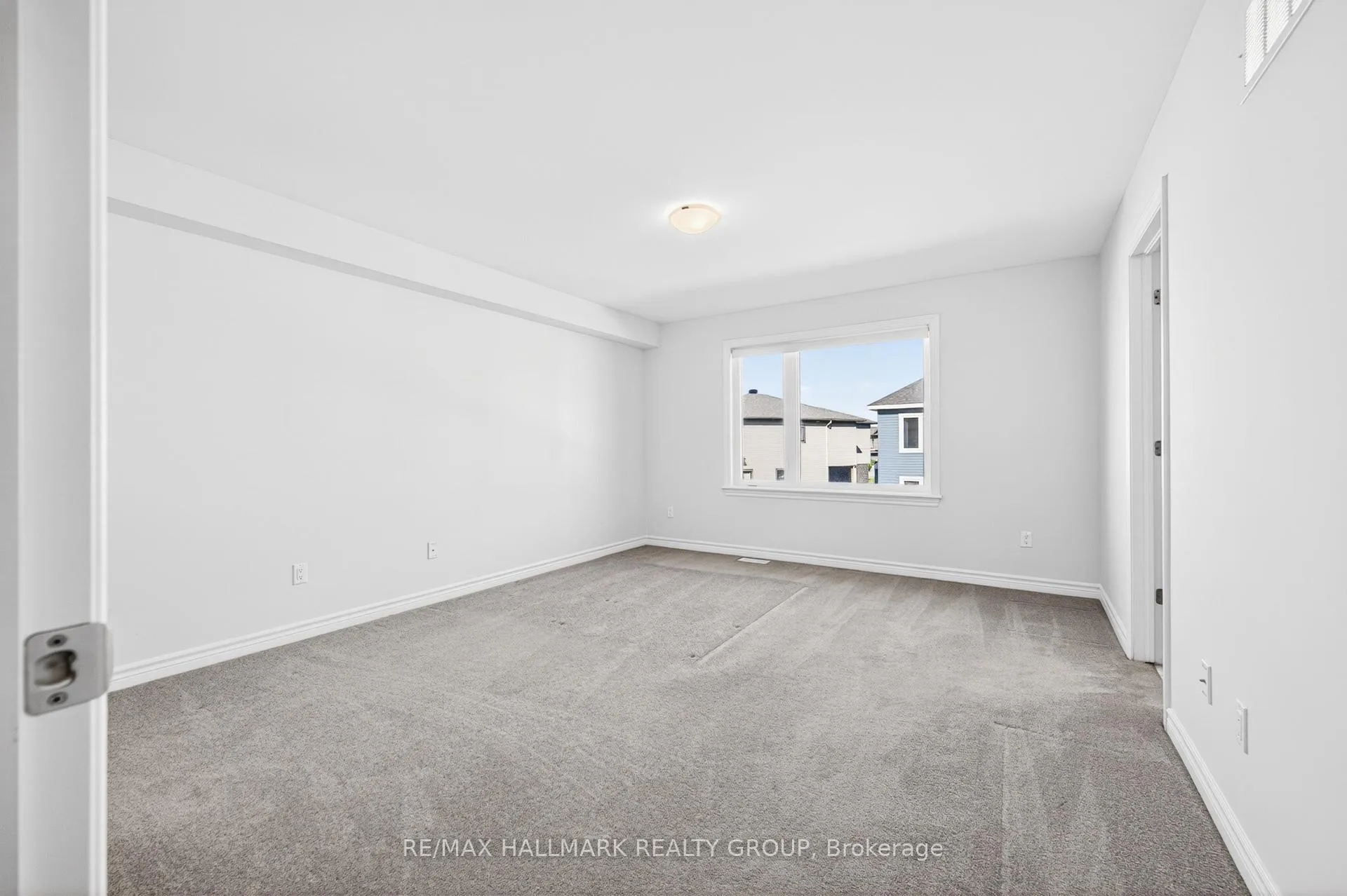 Photo 18 of 720 Miikana Road, Ottawa, Blossom Park/Kemp Park/Findlay Creek — HOMEH