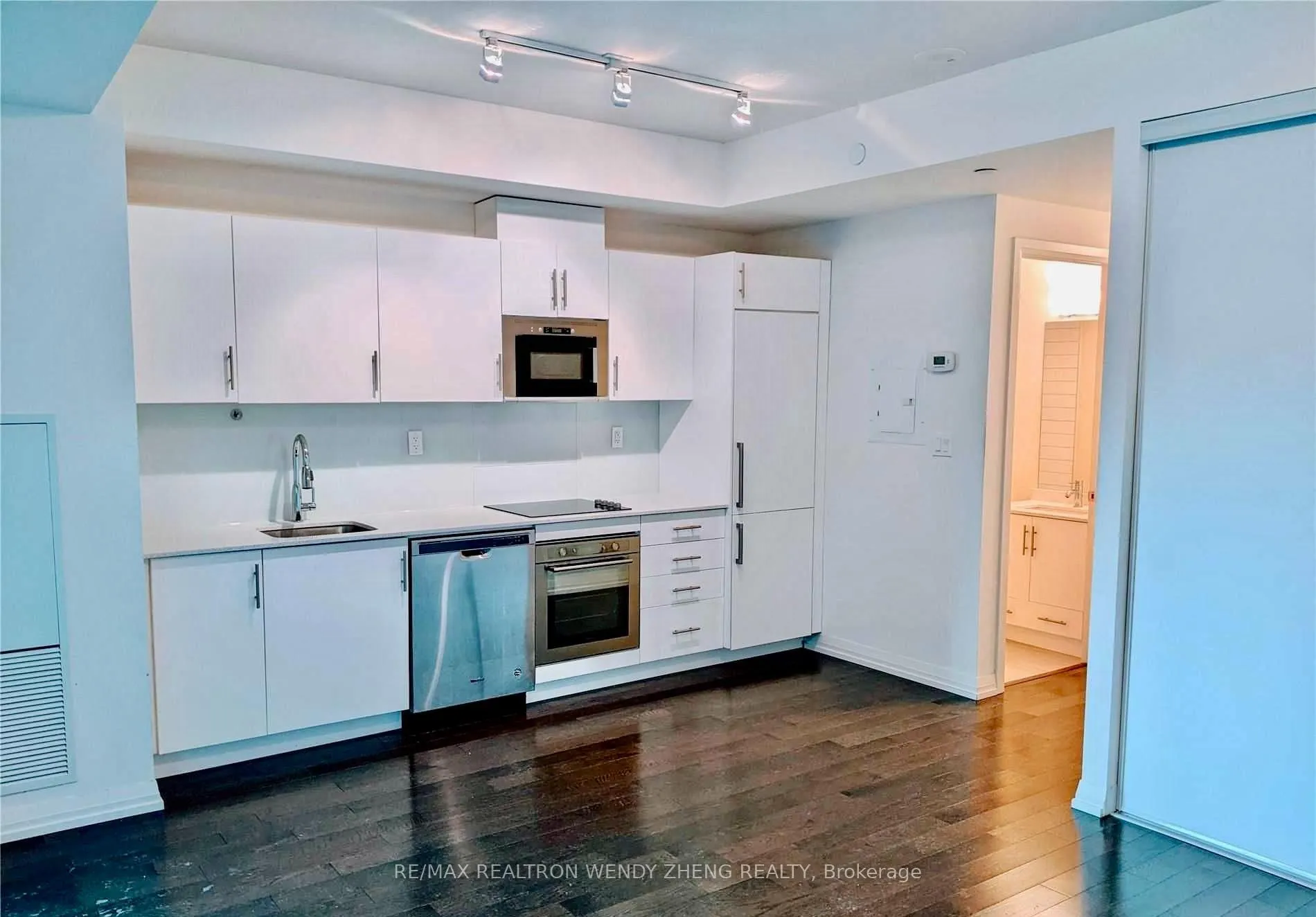 Photo 3 of Unit 1219, 460 Adelaide Street E, Toronto, Moss Park — HOMEH