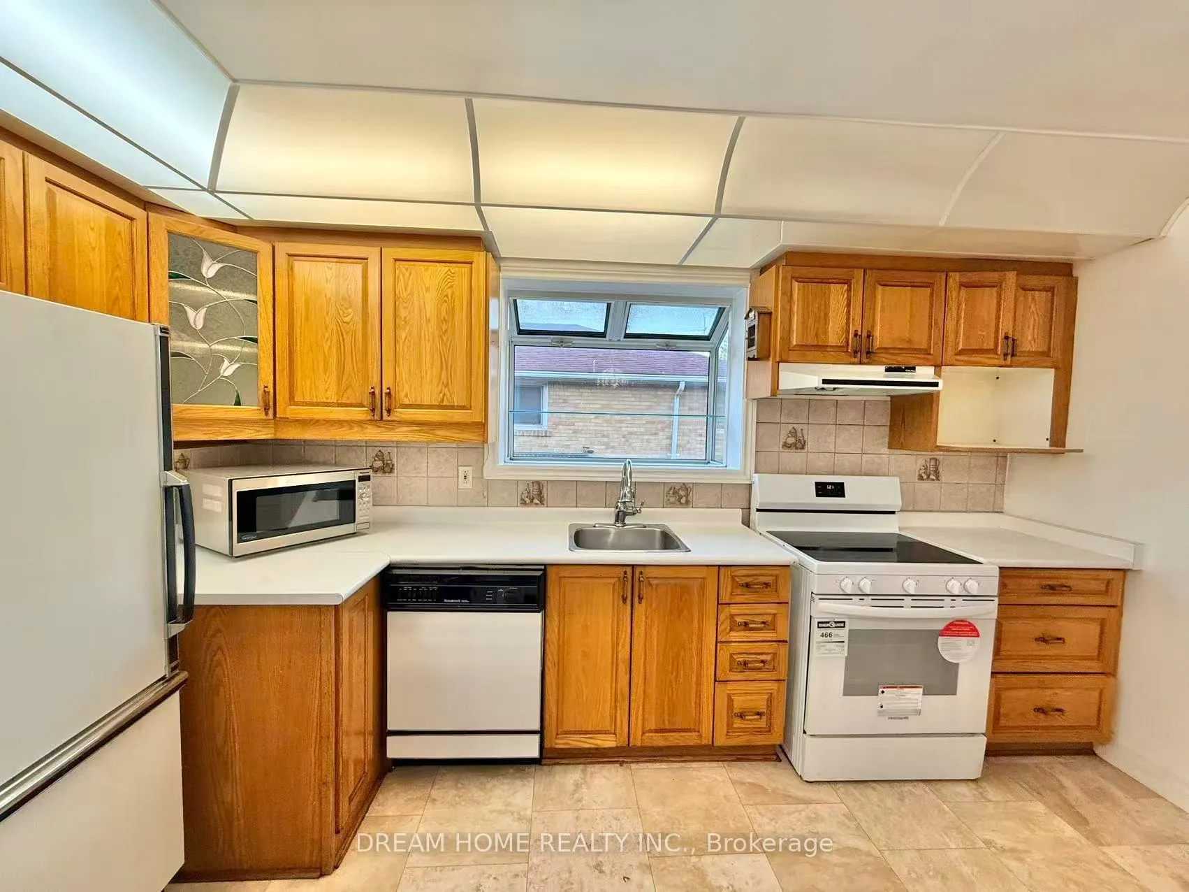 Photo 3 of Unit Upper Level, 5 Horizon Crescent, Scarborough, Tam O'Shanter-Sullivan — HOMEH