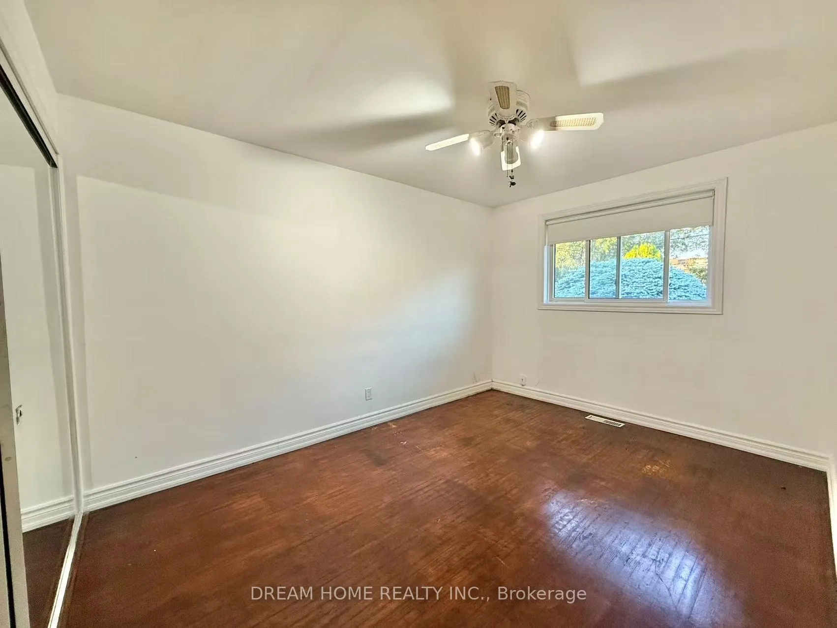 Photo 8 of Unit Upper Level, 5 Horizon Crescent, Scarborough, Tam O'Shanter-Sullivan — HOMEH