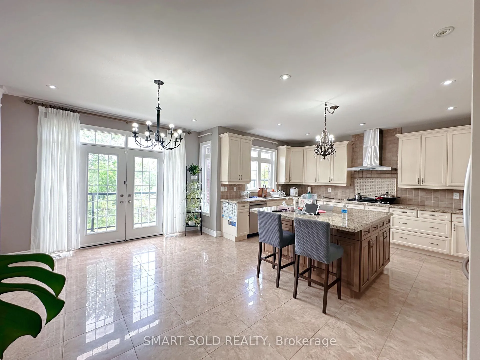 Photo 16 of 22 Sir Modesto Court, Vaughan, Patterson — HOMEH