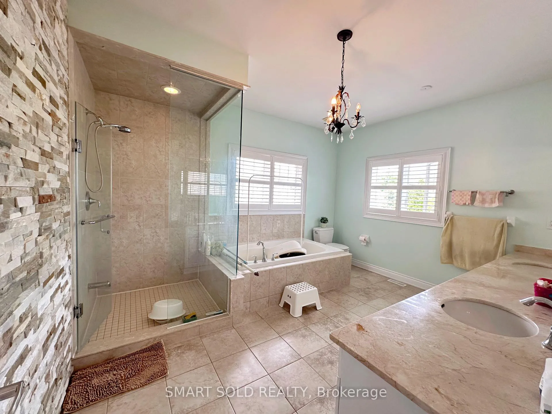 Photo 23 of 22 Sir Modesto Court, Vaughan, Patterson — HOMEH