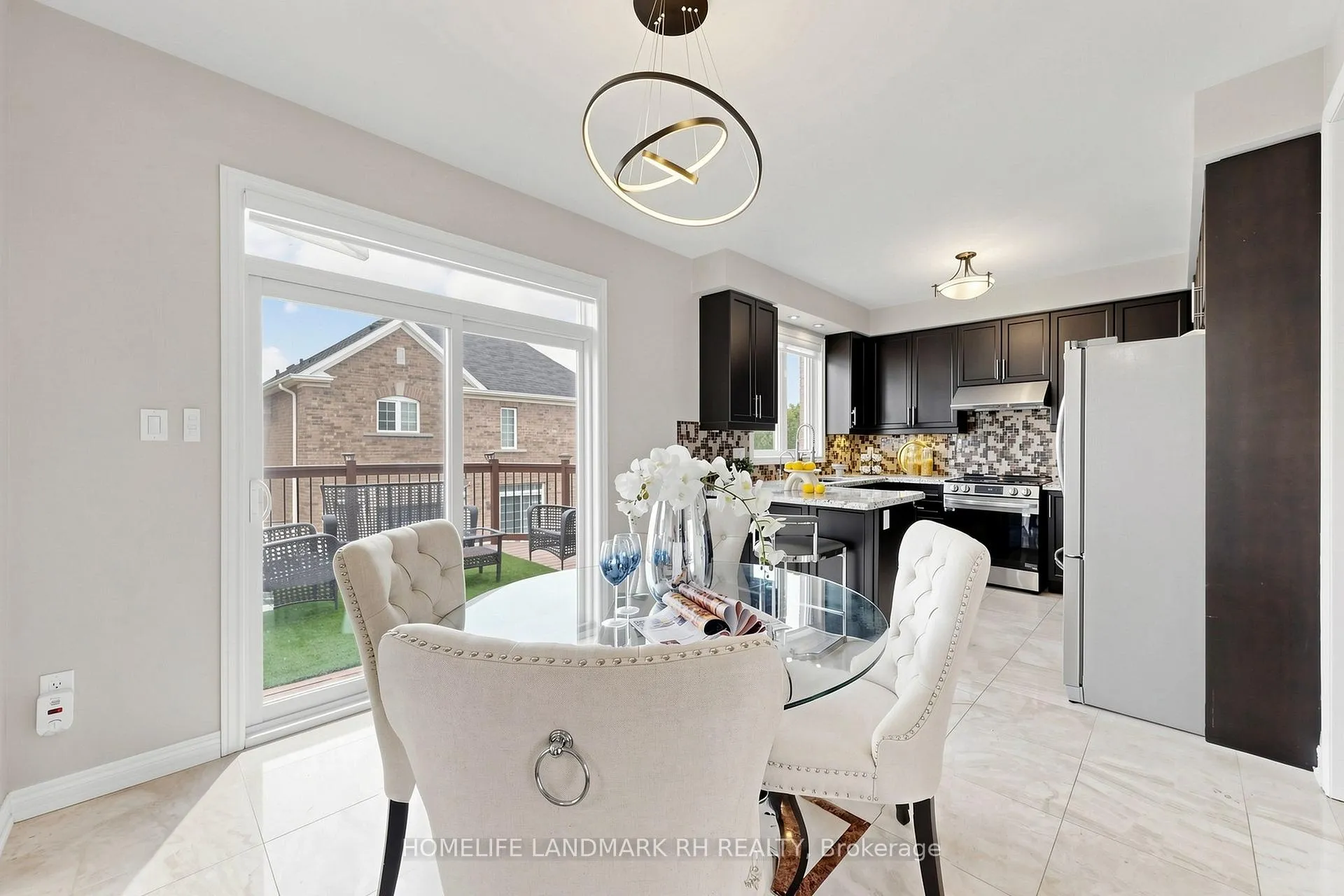 Photo 16 of 42 Begonia Street, Markham, Wismer — HOMEH