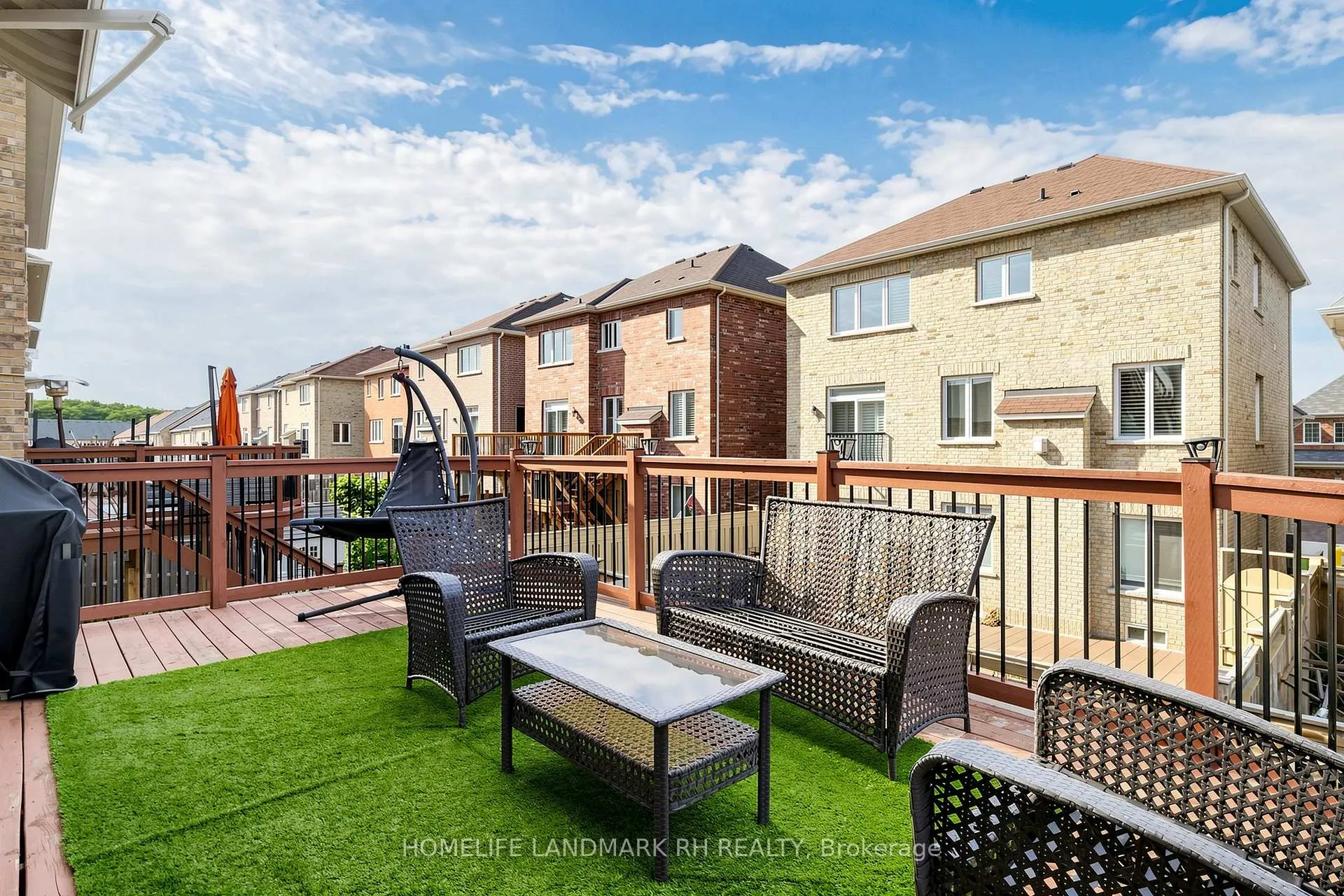 Photo 17 of 42 Begonia Street, Markham, Wismer — HOMEH