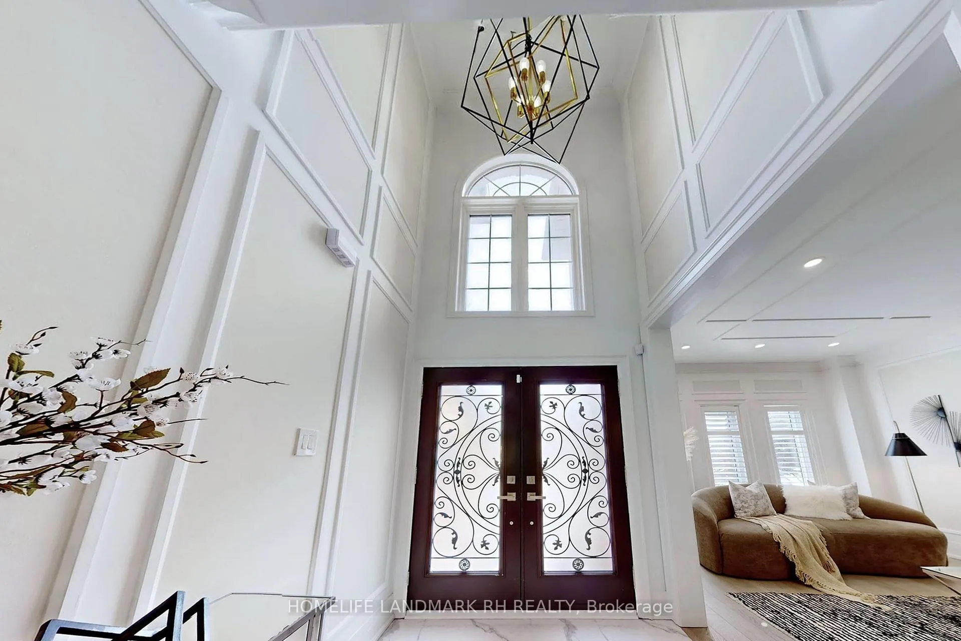Photo 3 of 129 Golden Tulip Crescent, Markham, Cachet — HOMEH