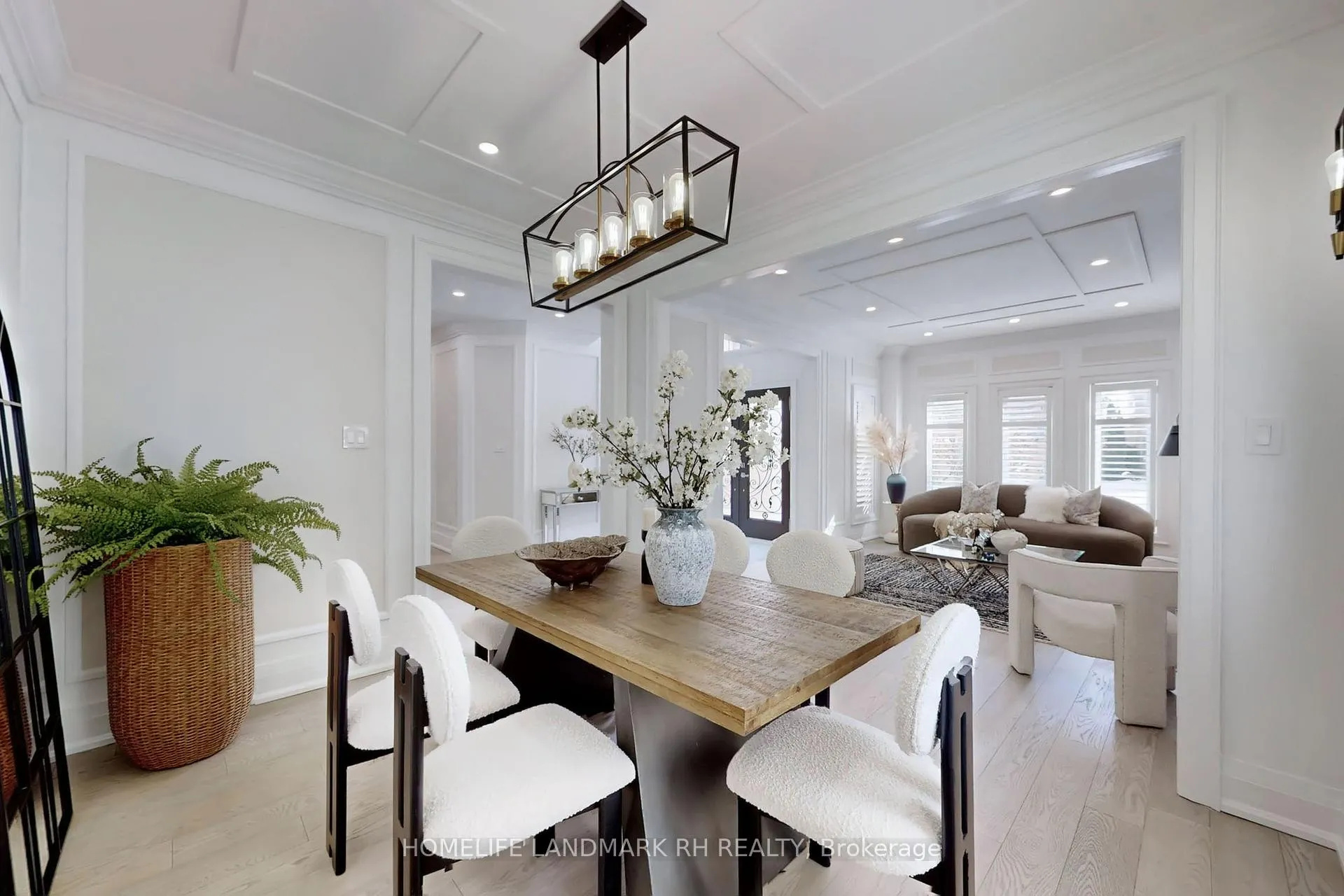 Photo 6 of 129 Golden Tulip Crescent, Markham, Cachet — HOMEH