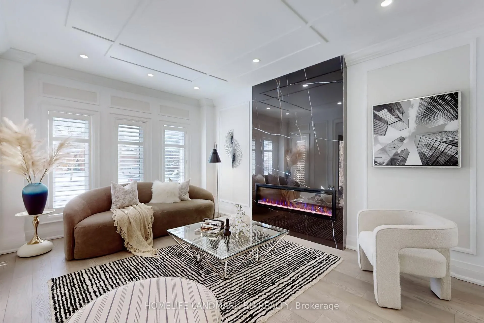Photo 9 of 129 Golden Tulip Crescent, Markham, Cachet — HOMEH
