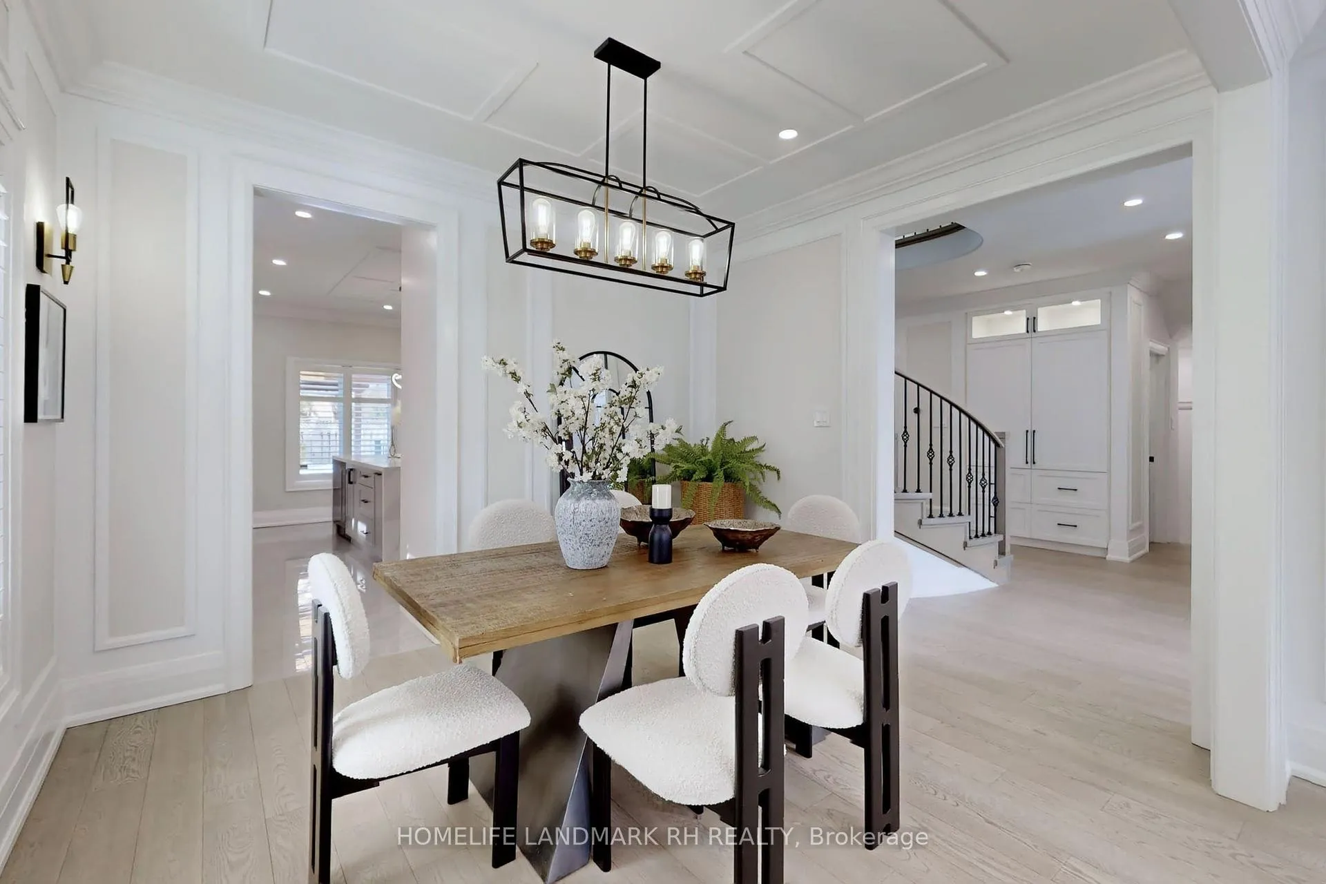 Photo 10 of 129 Golden Tulip Crescent, Markham, Cachet — HOMEH