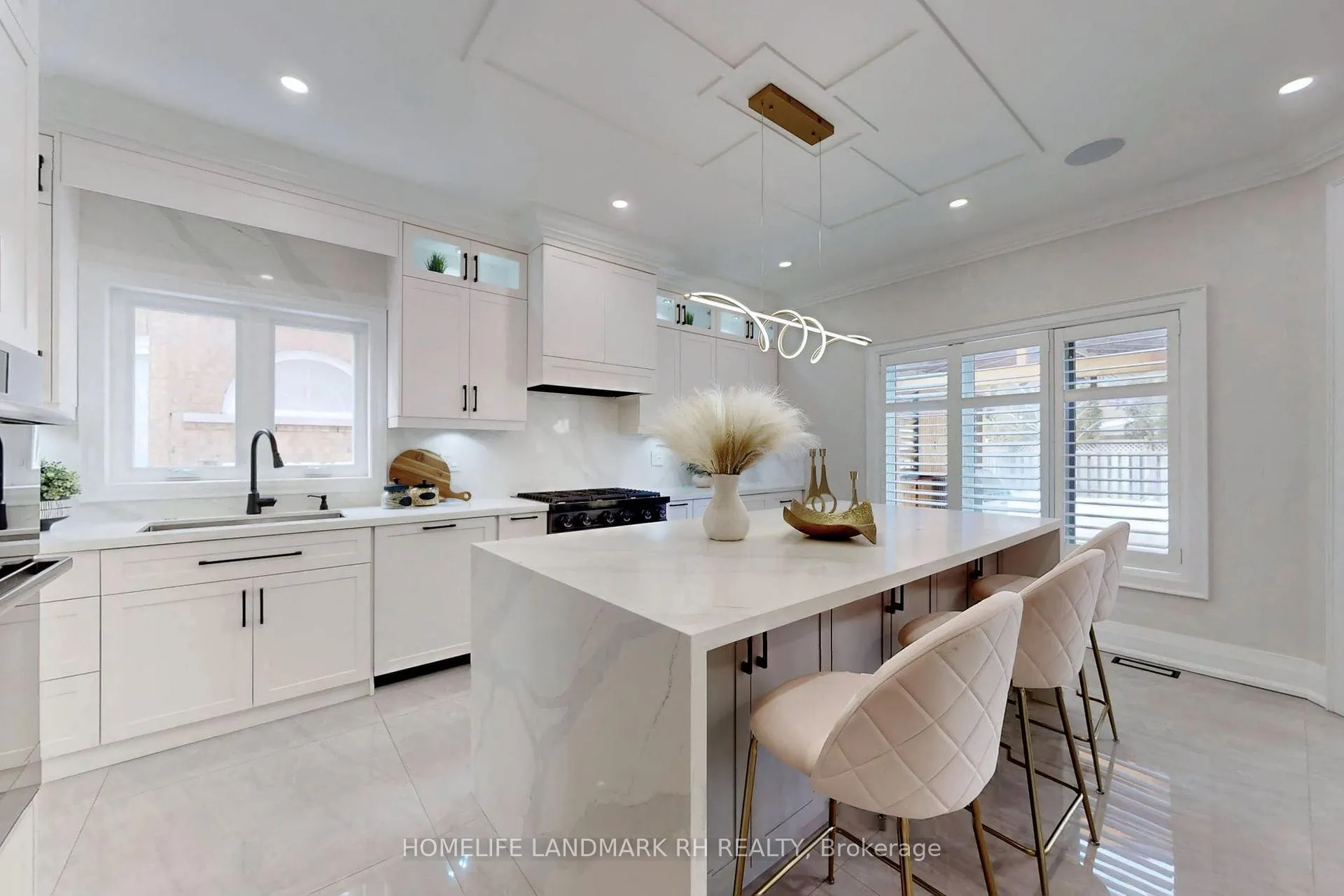 Photo 13 of 129 Golden Tulip Crescent, Markham, Cachet — HOMEH