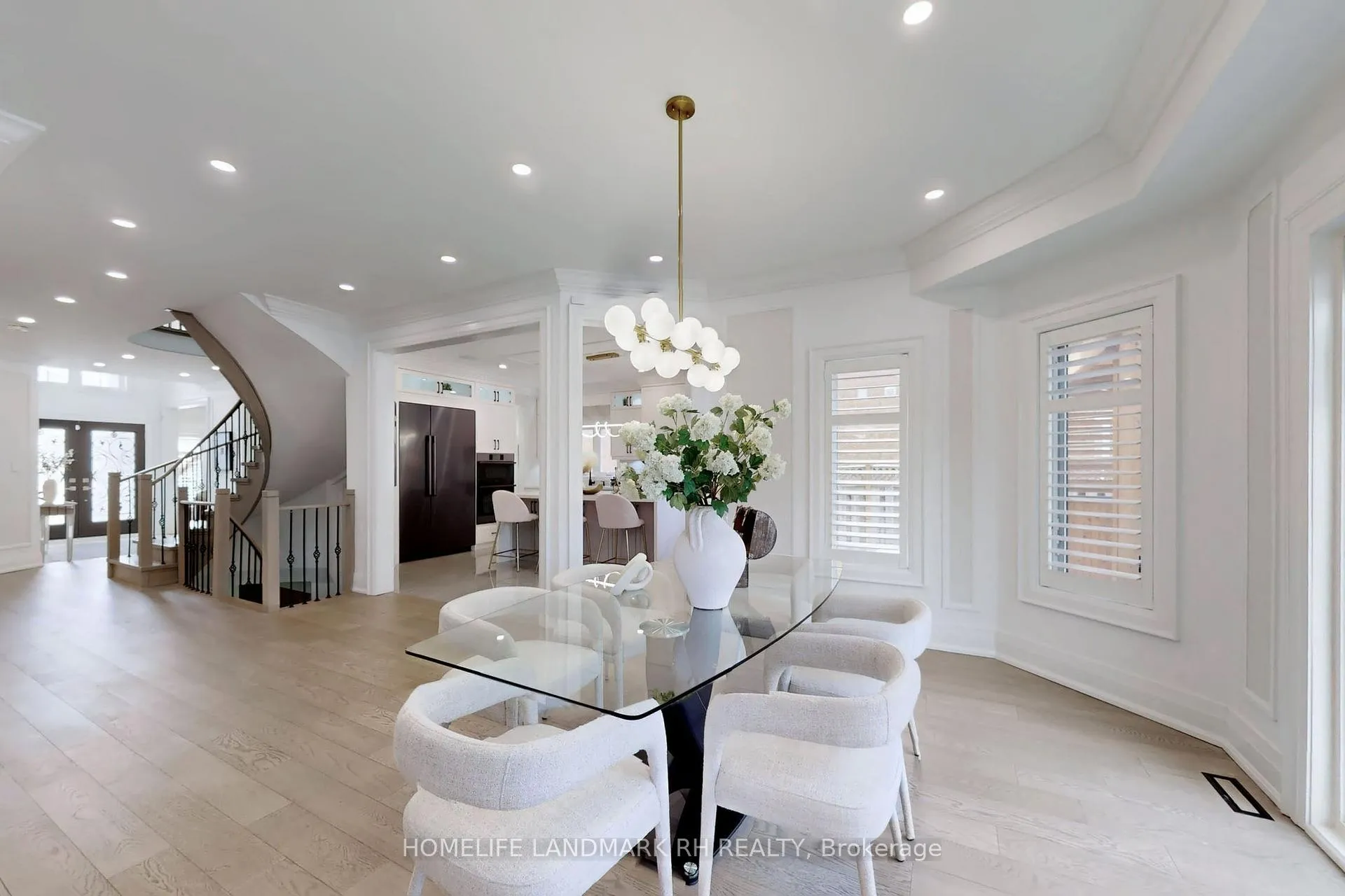 Photo 16 of 129 Golden Tulip Crescent, Markham, Cachet — HOMEH