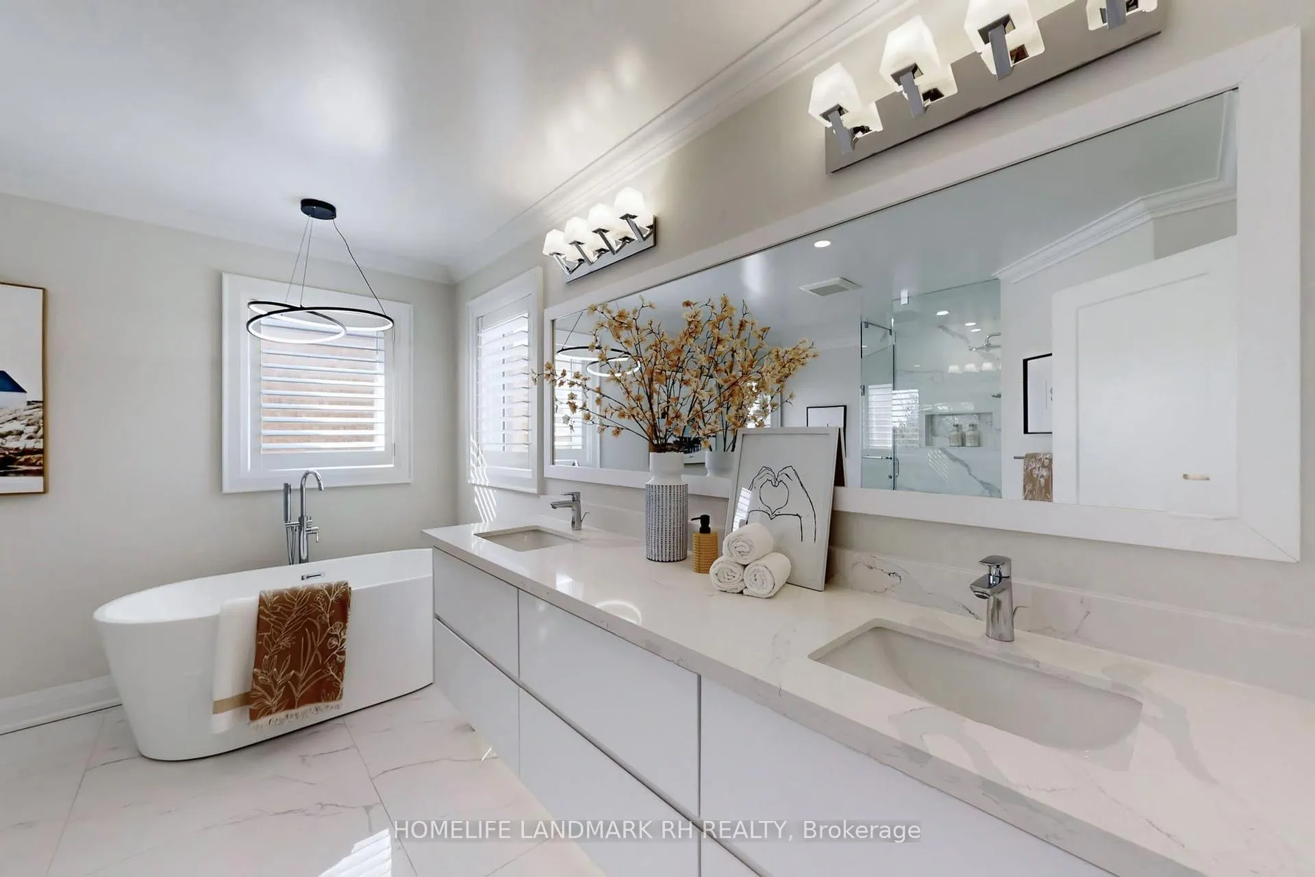 Photo 27 of 129 Golden Tulip Crescent, Markham, Cachet — HOMEH