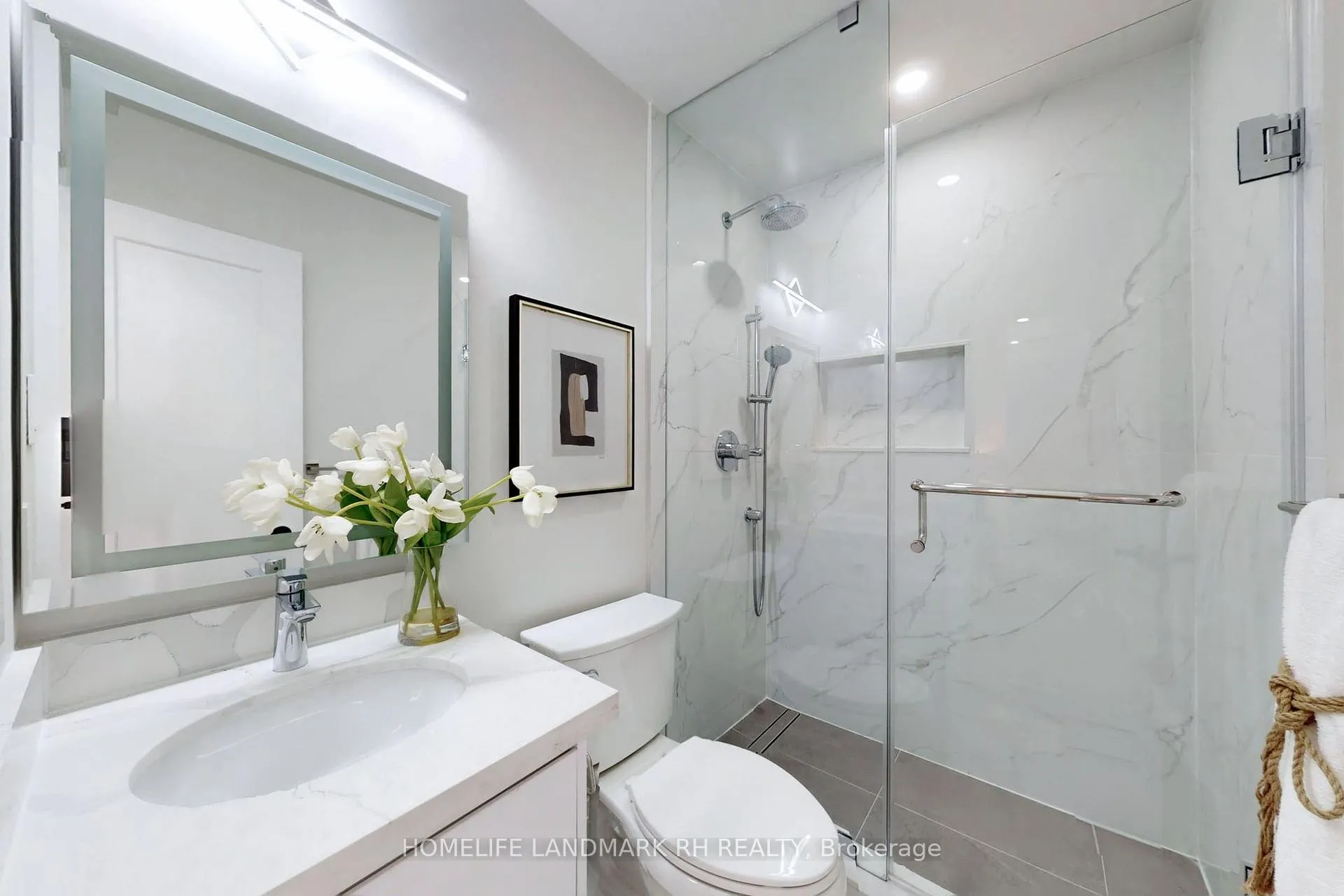 Photo 32 of 129 Golden Tulip Crescent, Markham, Cachet — HOMEH